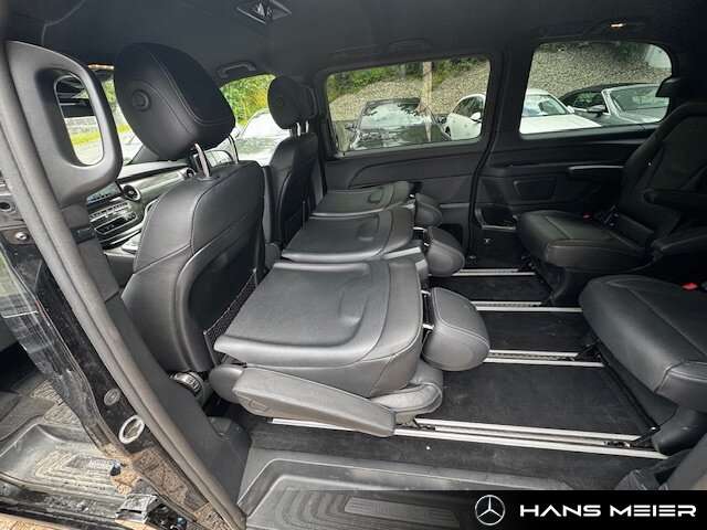 Mercedes-Benz V 220