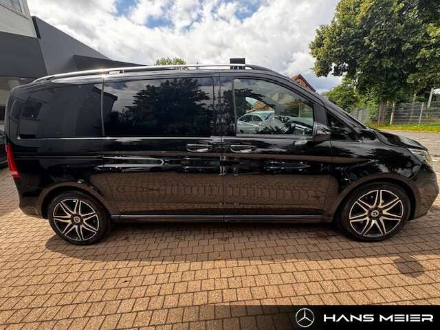 Mercedes-Benz V 220