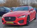 Jaguar XE 2.0D R-DYNAMIC B.AUTO TOIT PANO CAM GPS XENON FULL Rood - thumbnail 1