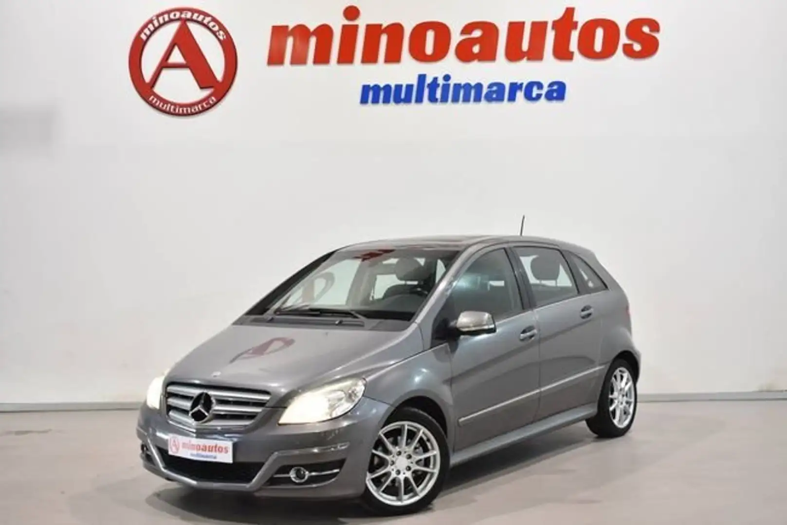 Mercedes-Benz B 200 200CDI Autotronic Gris - 2