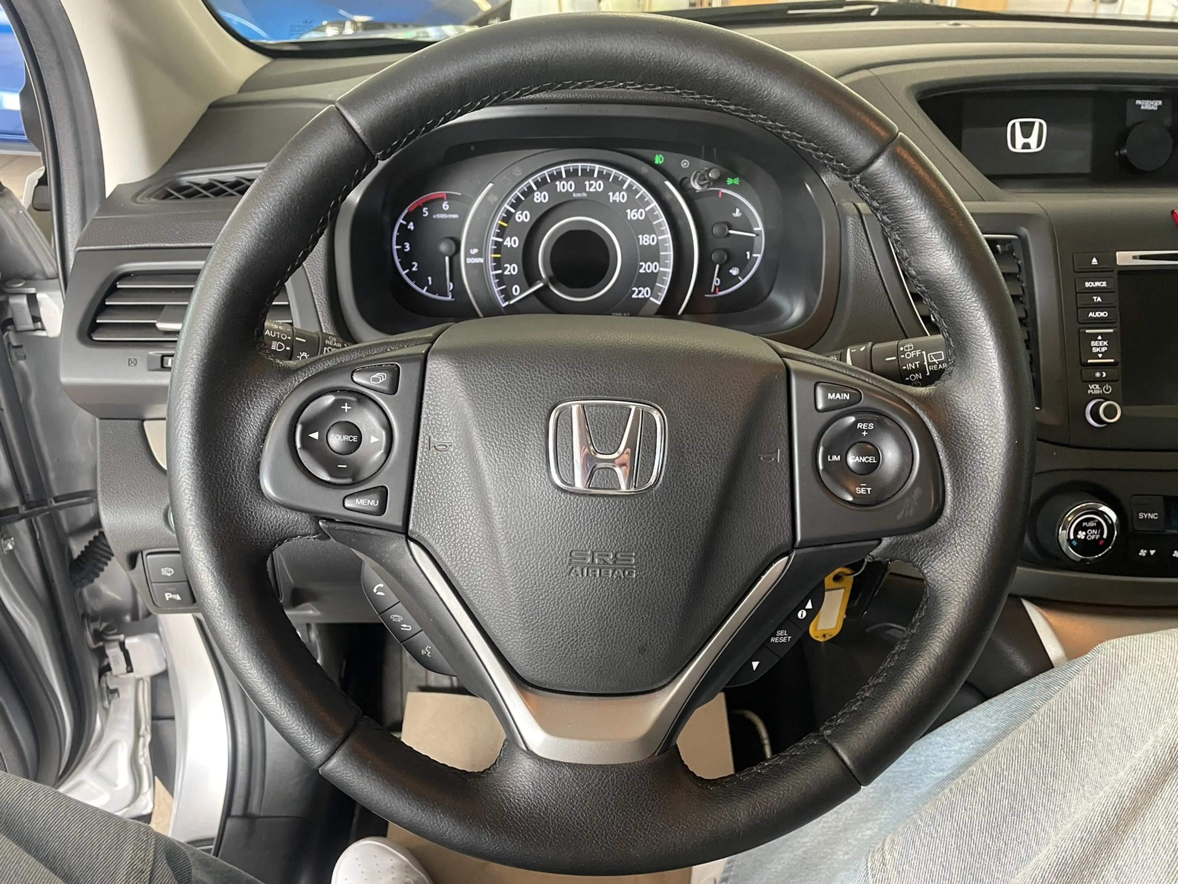 Honda CR-V Lifestyle Alcantara Navi Kamera AHK 1. Hand — photo 13