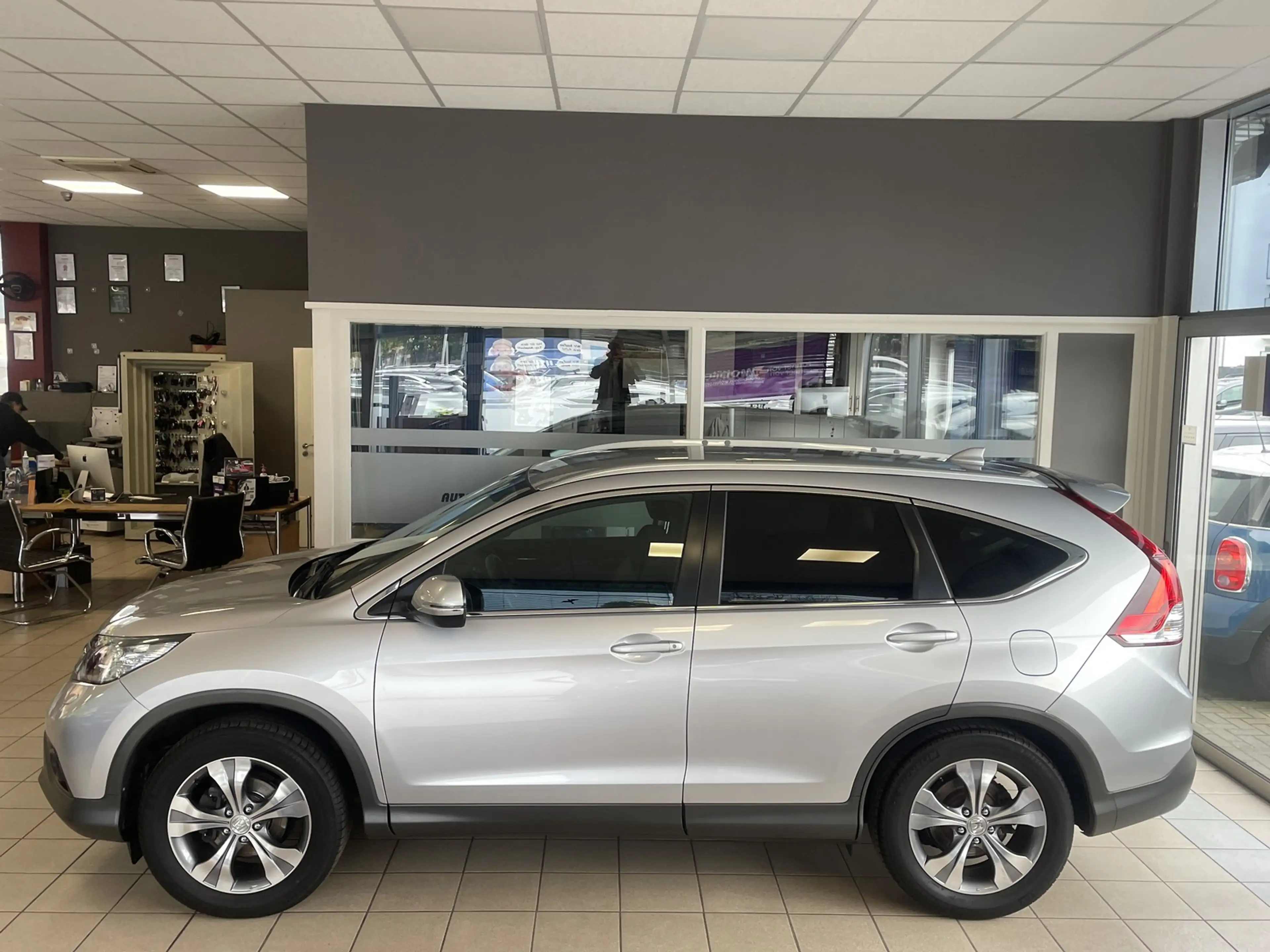 Honda CR-V Lifestyle Alcantara Navi Kamera AHK 1. Hand
