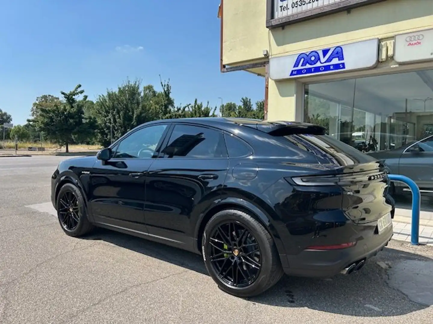 Porsche Cayenne Coupe 3.0 e-hybrid FULL OPTION SUBENTRO LEASING Nero - 2