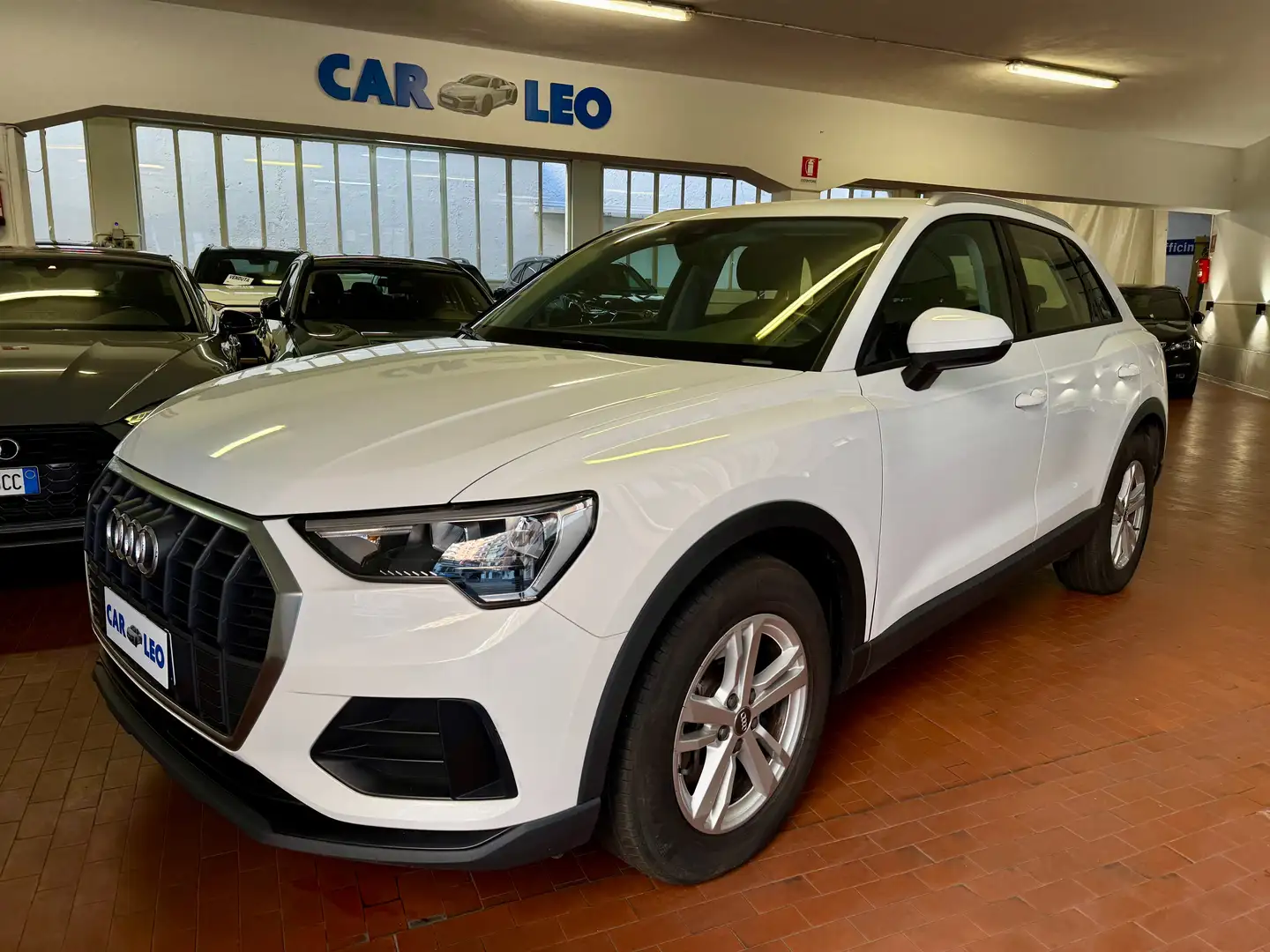 Audi Q3 Q3 40 2.0 tfsi Business quattro s-tronic Bianco - 1