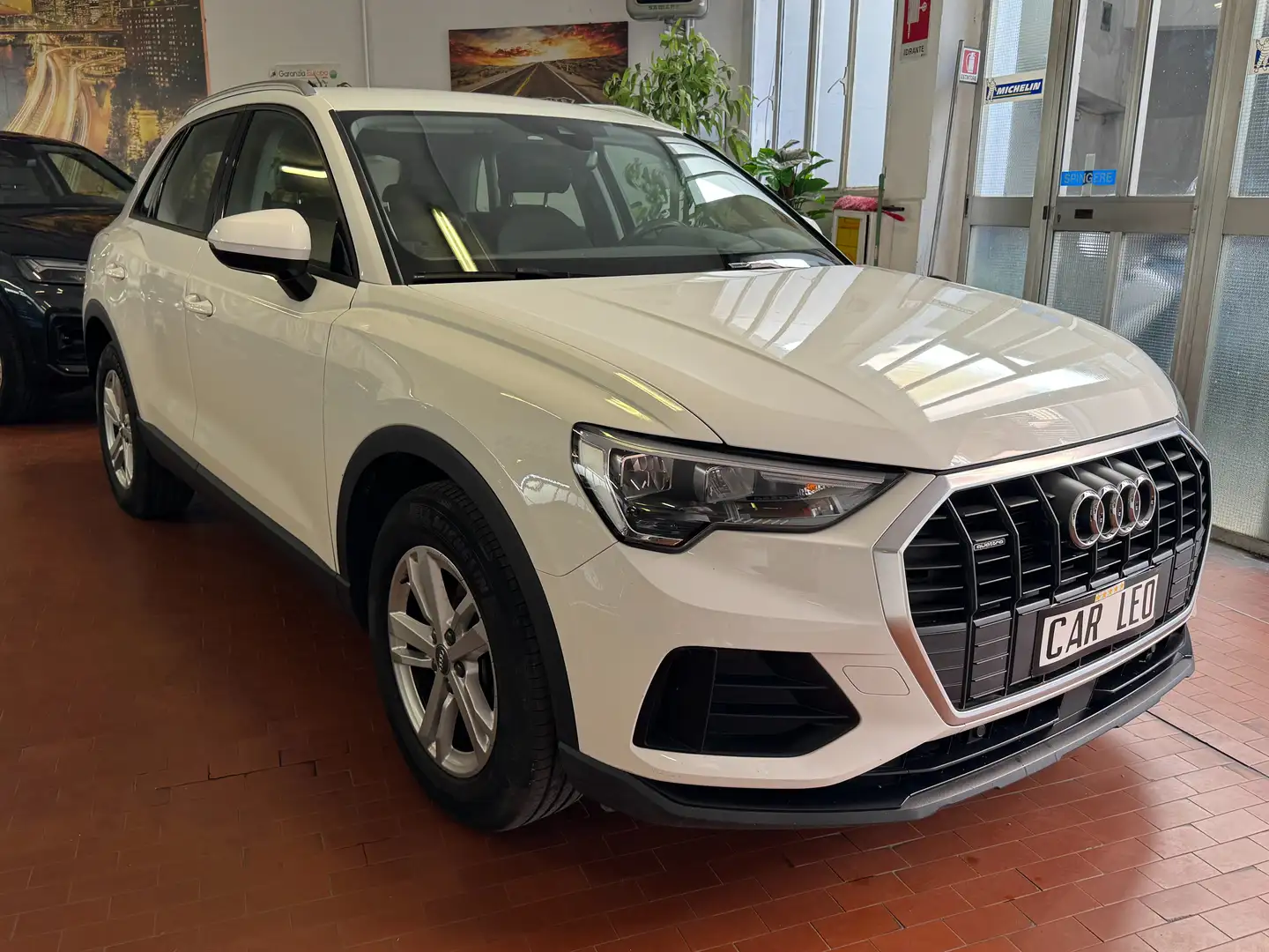 Audi Q3 Q3 40 2.0 tfsi Business quattro s-tronic Bianco - 2