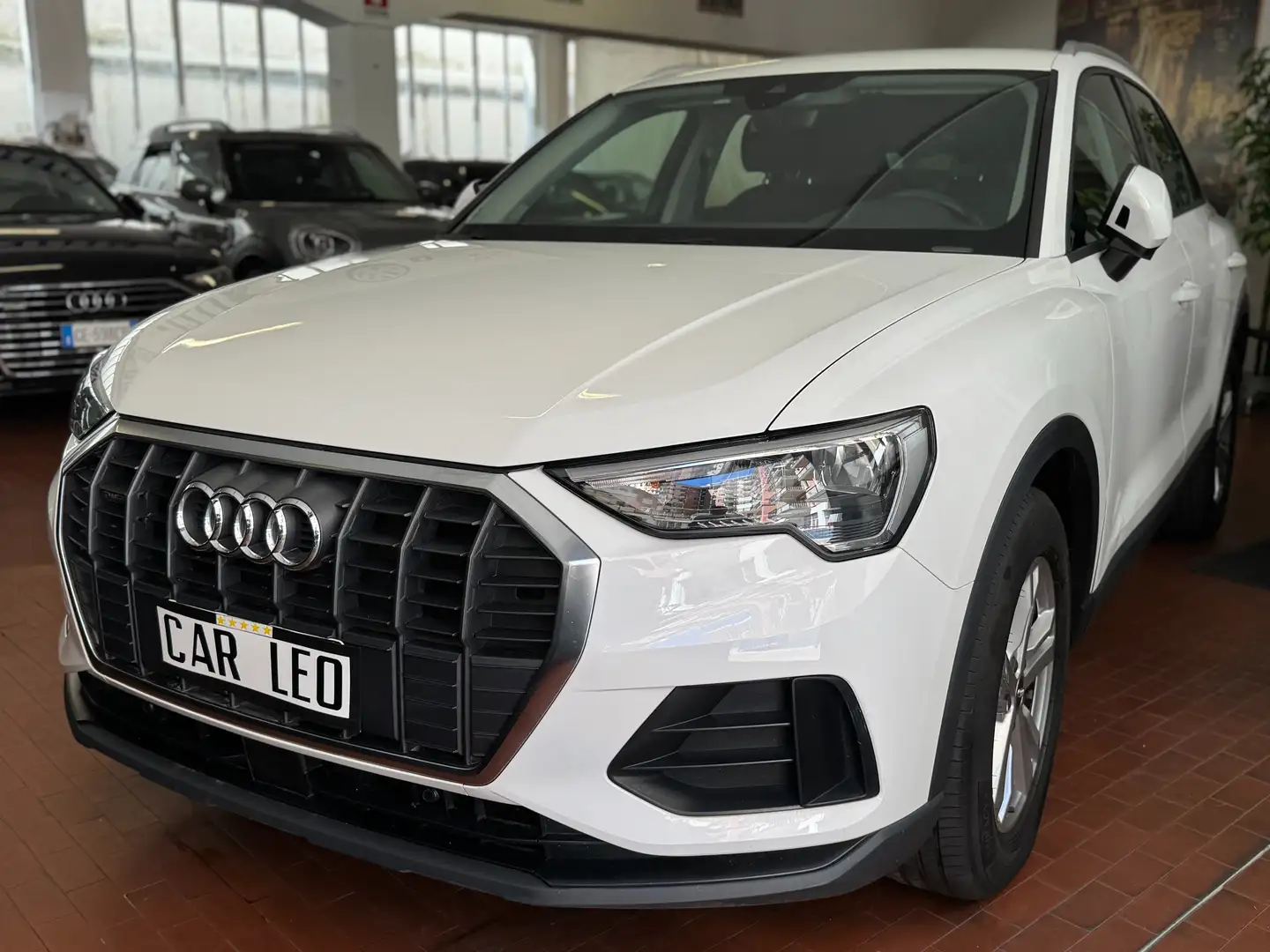 Audi Q3 Q3 40 2.0 tfsi Business quattro s-tronic Bianco - 1
