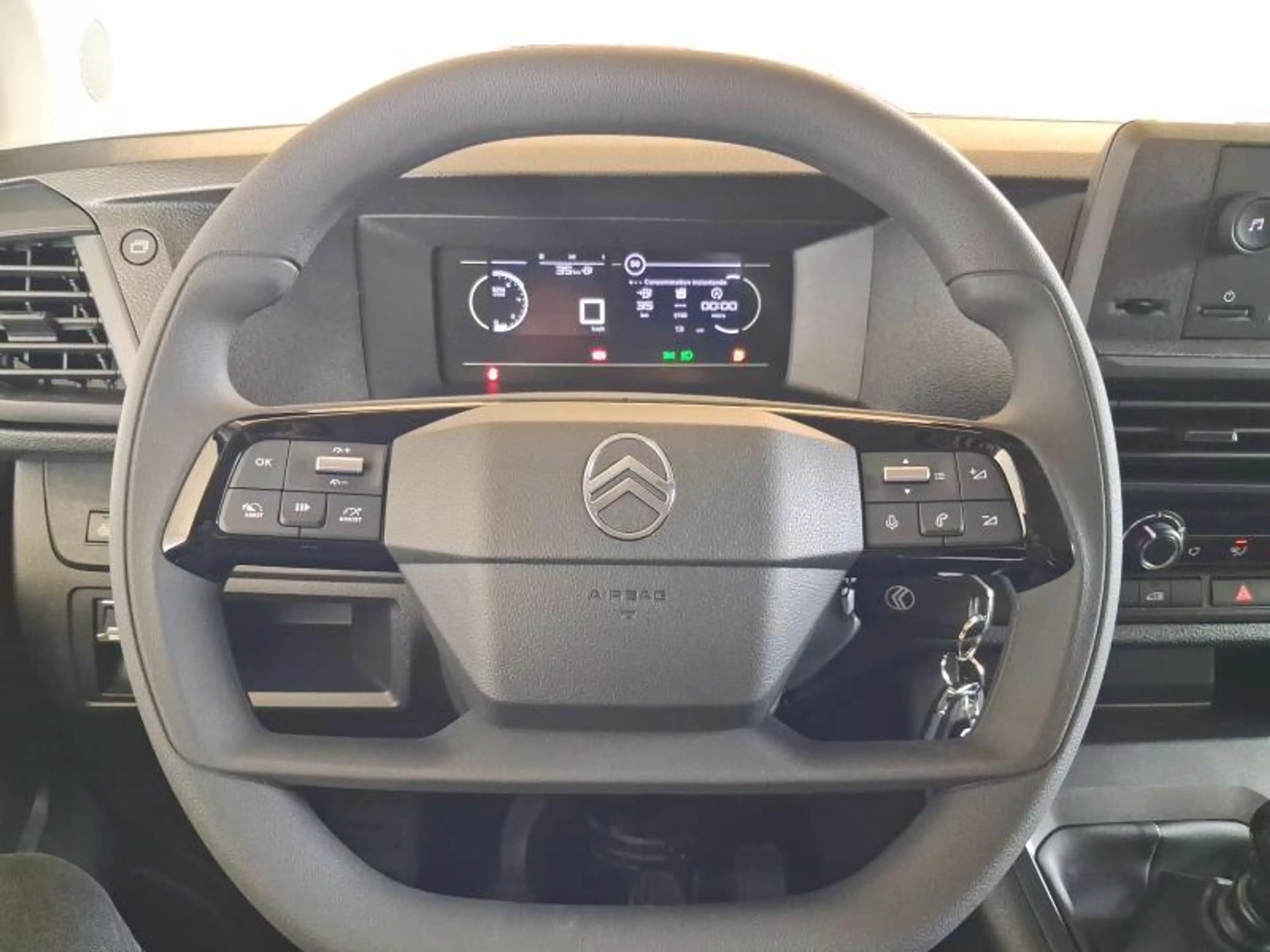 Citroen Jumpy M — photo 9