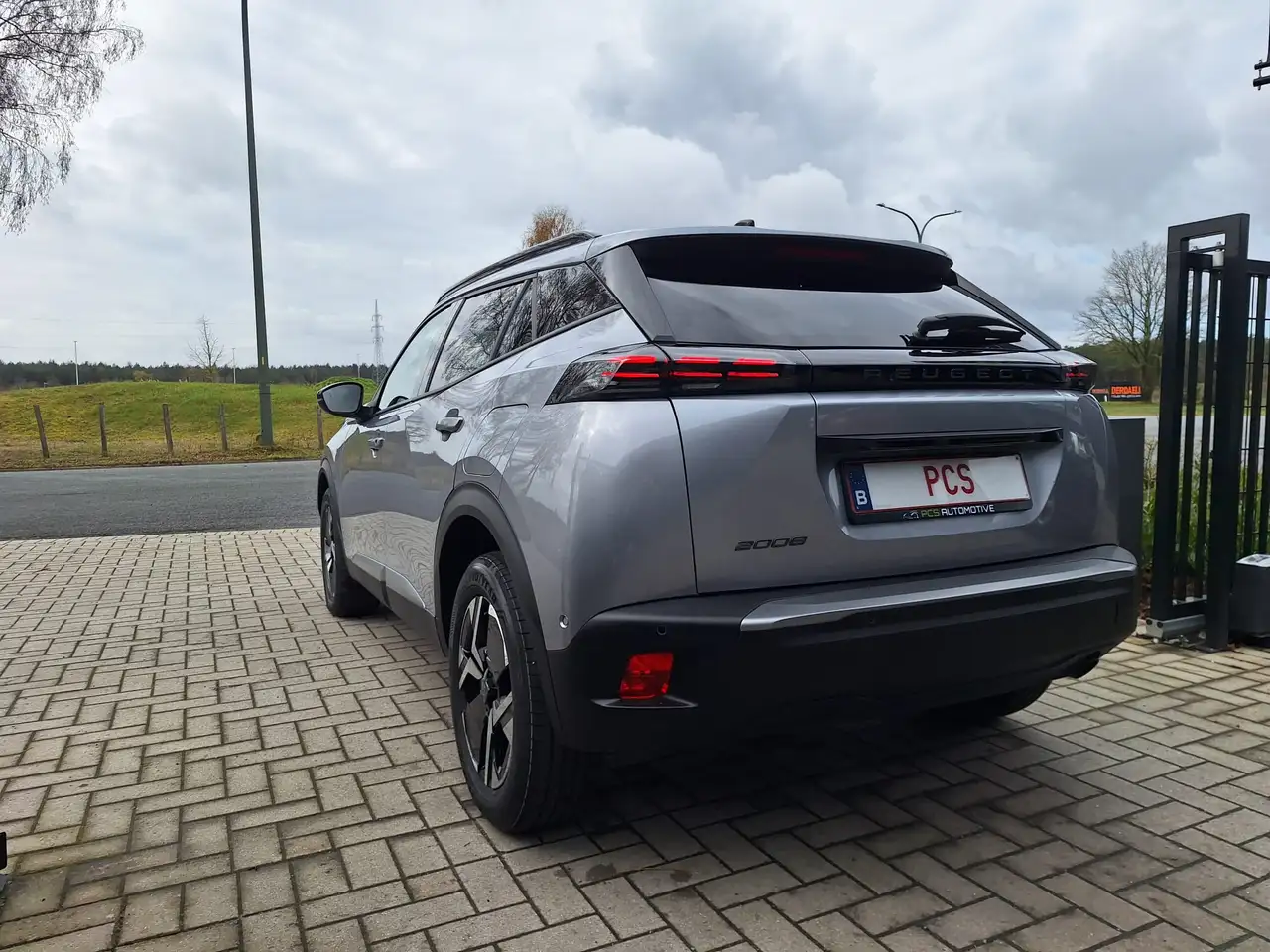 Peugeot 2008 NIEUW! / BTW-wagen / 1e Eigenaar / 12 mnd Waarborg 6