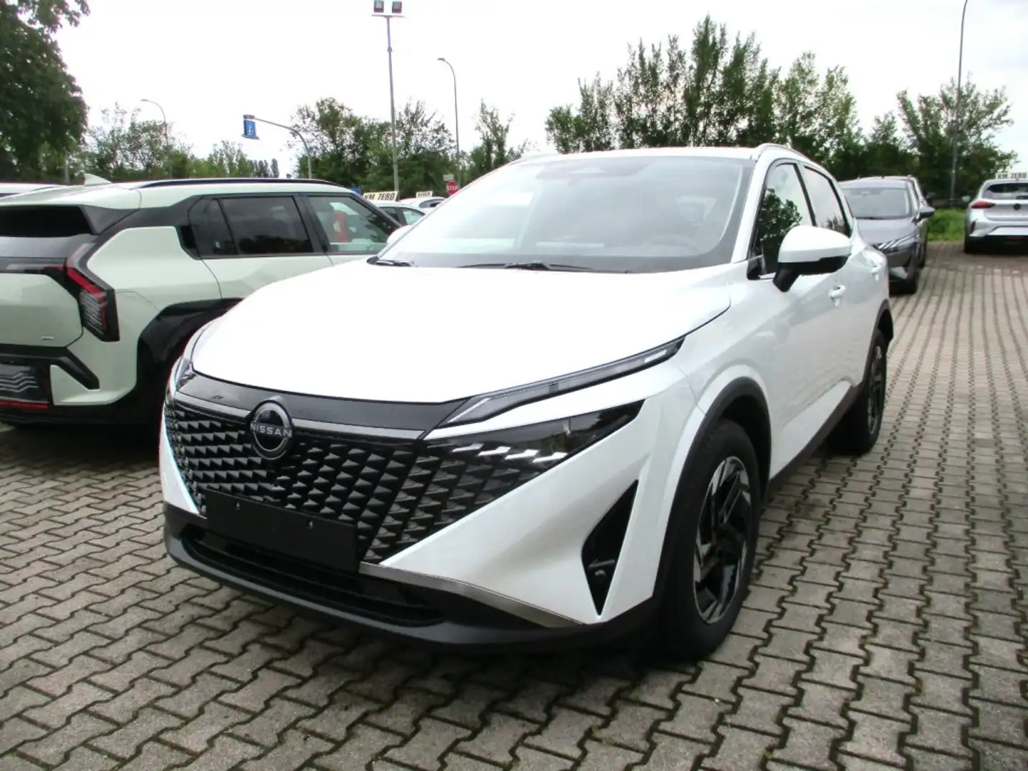 Nissan Qashqai MHEV 140 CV N-Connecta My25 Carplay/360 Wit - 1