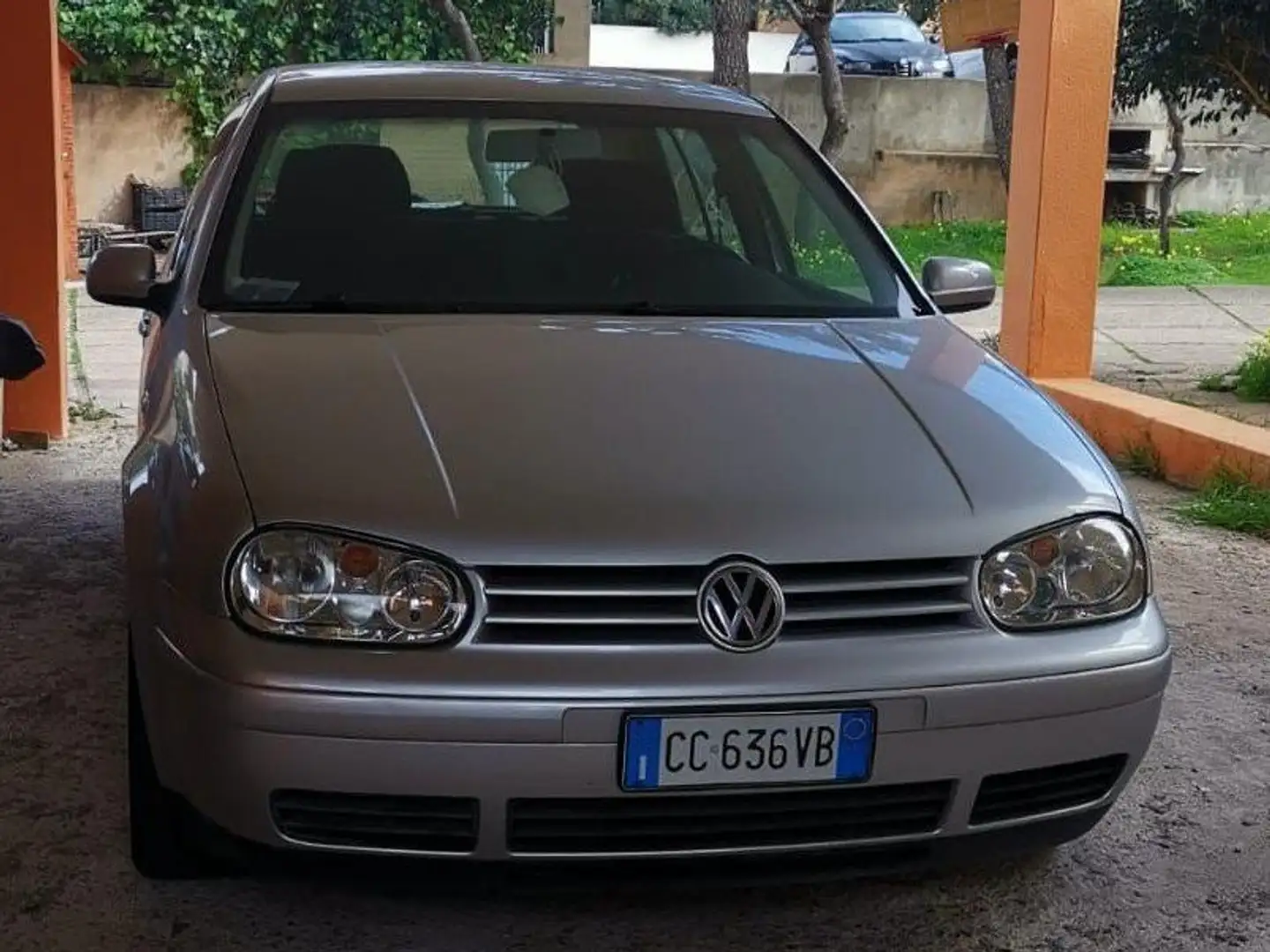 Volkswagen Golf Golf 5p 1.6 105cv Argento - 1