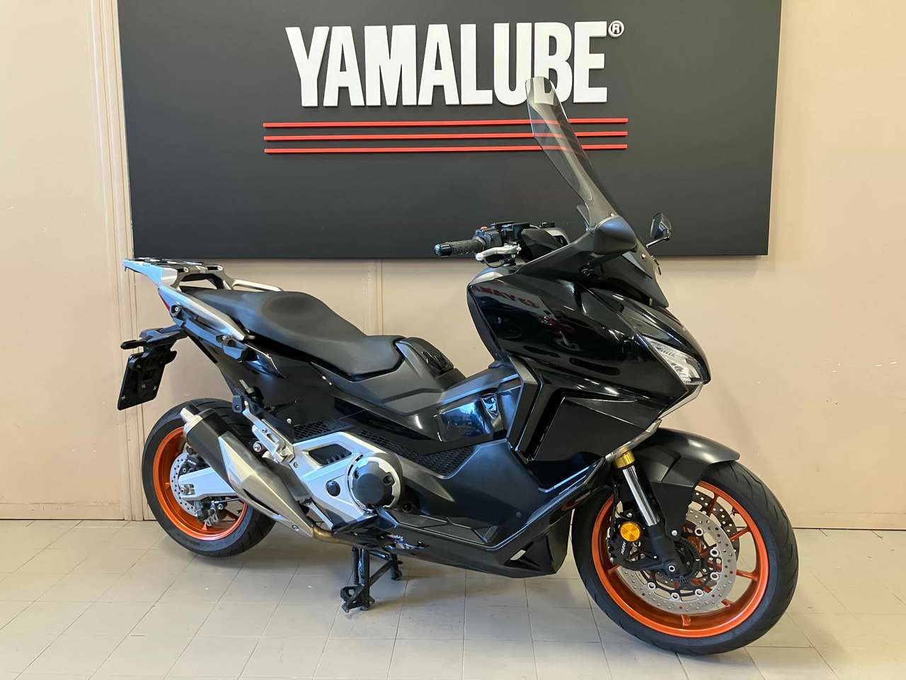 Honda Forza 750 DCT TRAVEL ABS