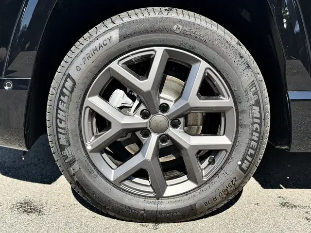 Jeep Compass view 4