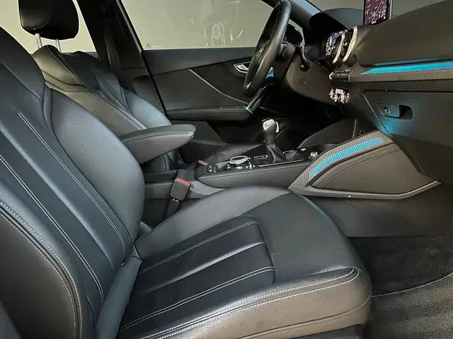 Audi Q2 view 7