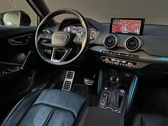Audi Q2 view 10