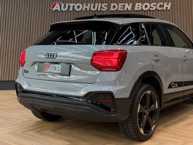 Audi Q2 view 21