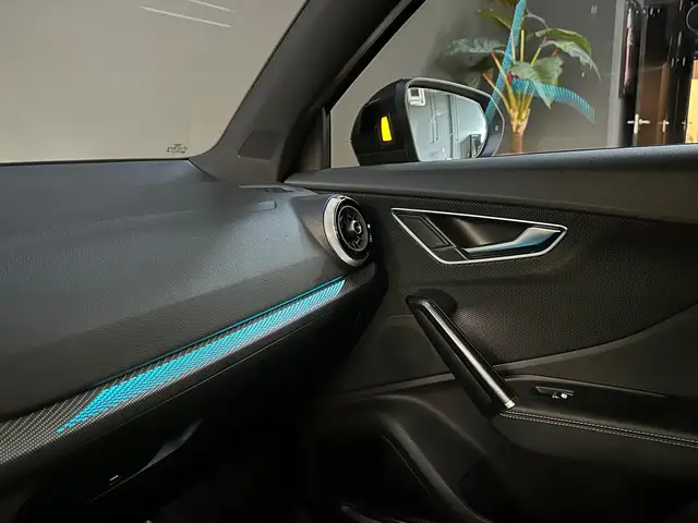 Audi Q2 view 18