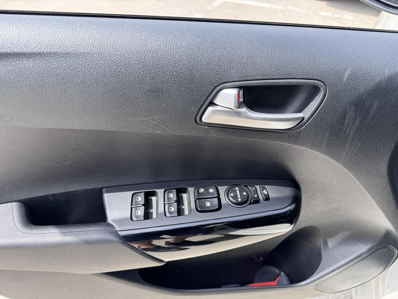 Kia Picanto 1.0 DPI DynamicPlusLine MilkyBeige | Privacyglass — photo 14