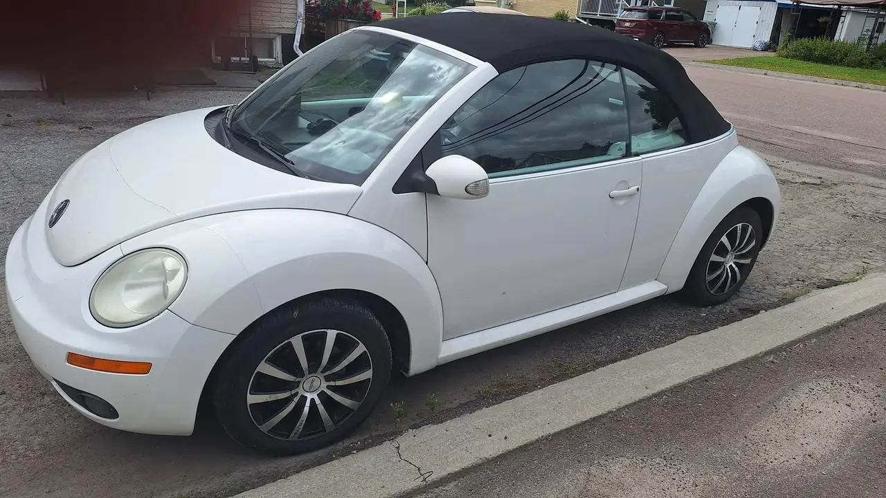 Volkswagen Beetle снимка Volkswagen Beetle