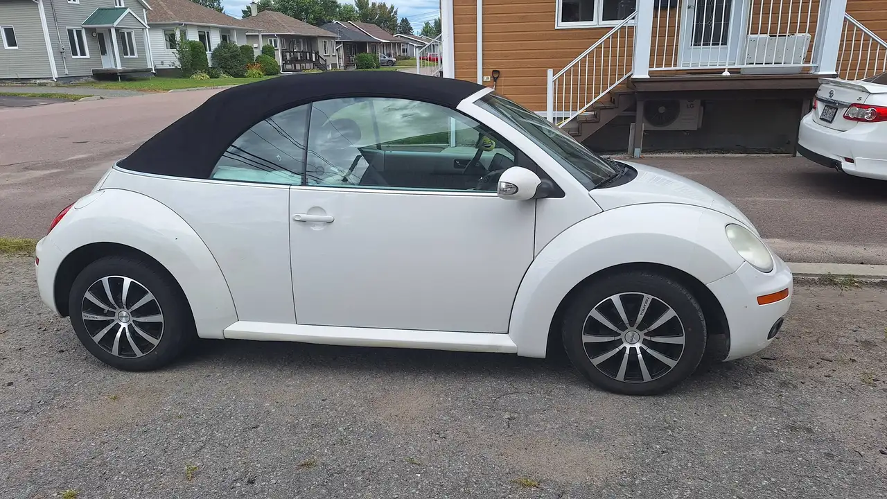 Volkswagen Beetle снимка Volkswagen Beetle
