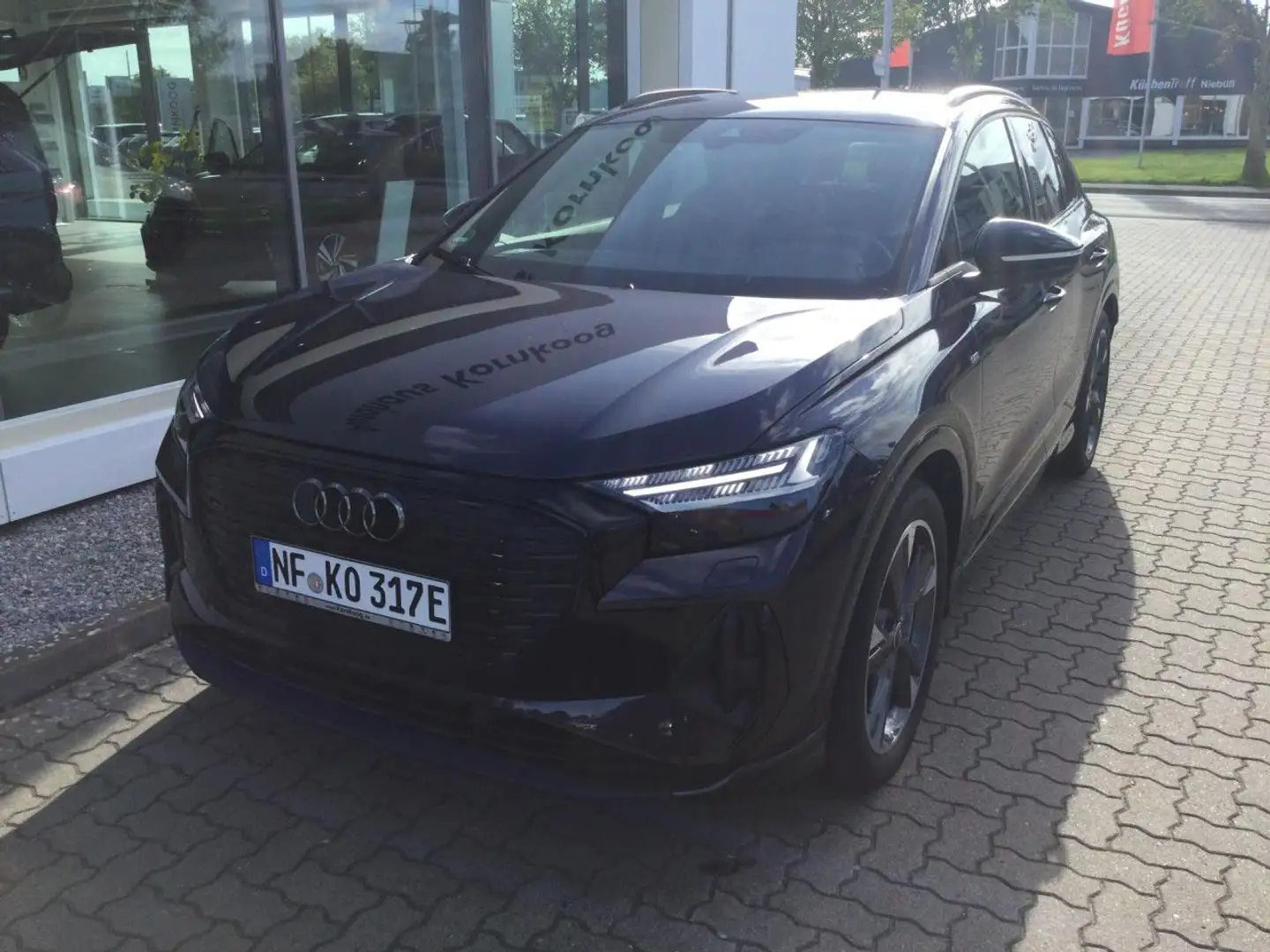 Audi Q4 e-tron Q4 40 e-tron S-Line 77kWh GAR 12.27 Bluetooth Navi Violett - 2