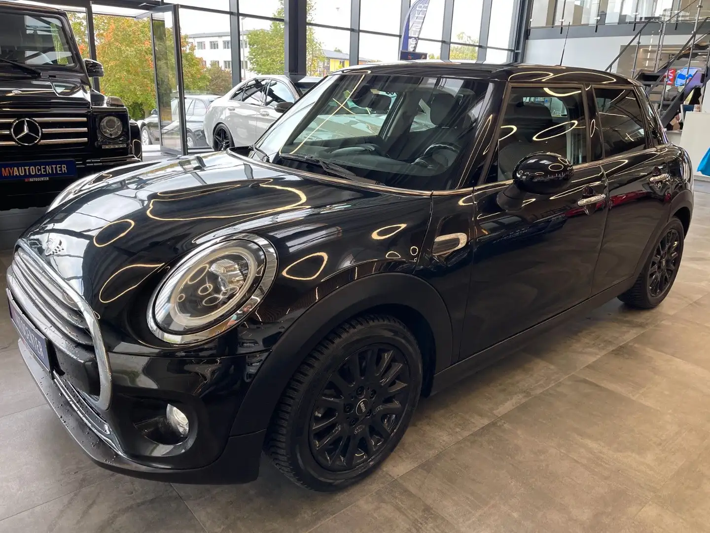 MINI Cooper Mini 5-trg. Cooper *1. Hand*LED*Klima*PDC Schwarz - 2