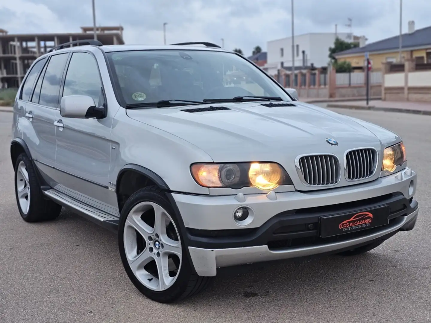 BMW X5 4.6i Gris - 1