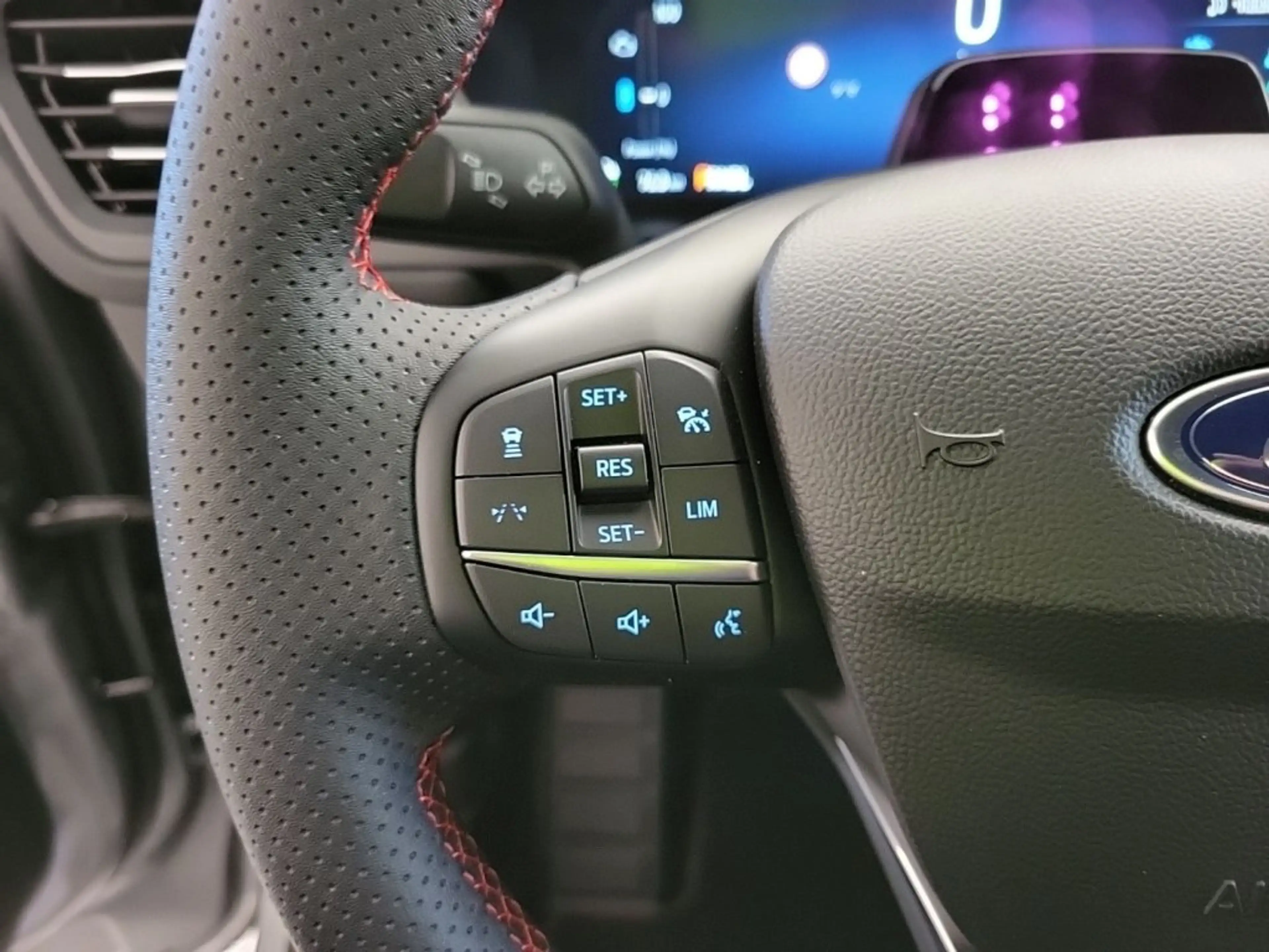 Ford Kuga ST-Line X 2,5L Duratec PHEV 243PS A FWD — photo 14