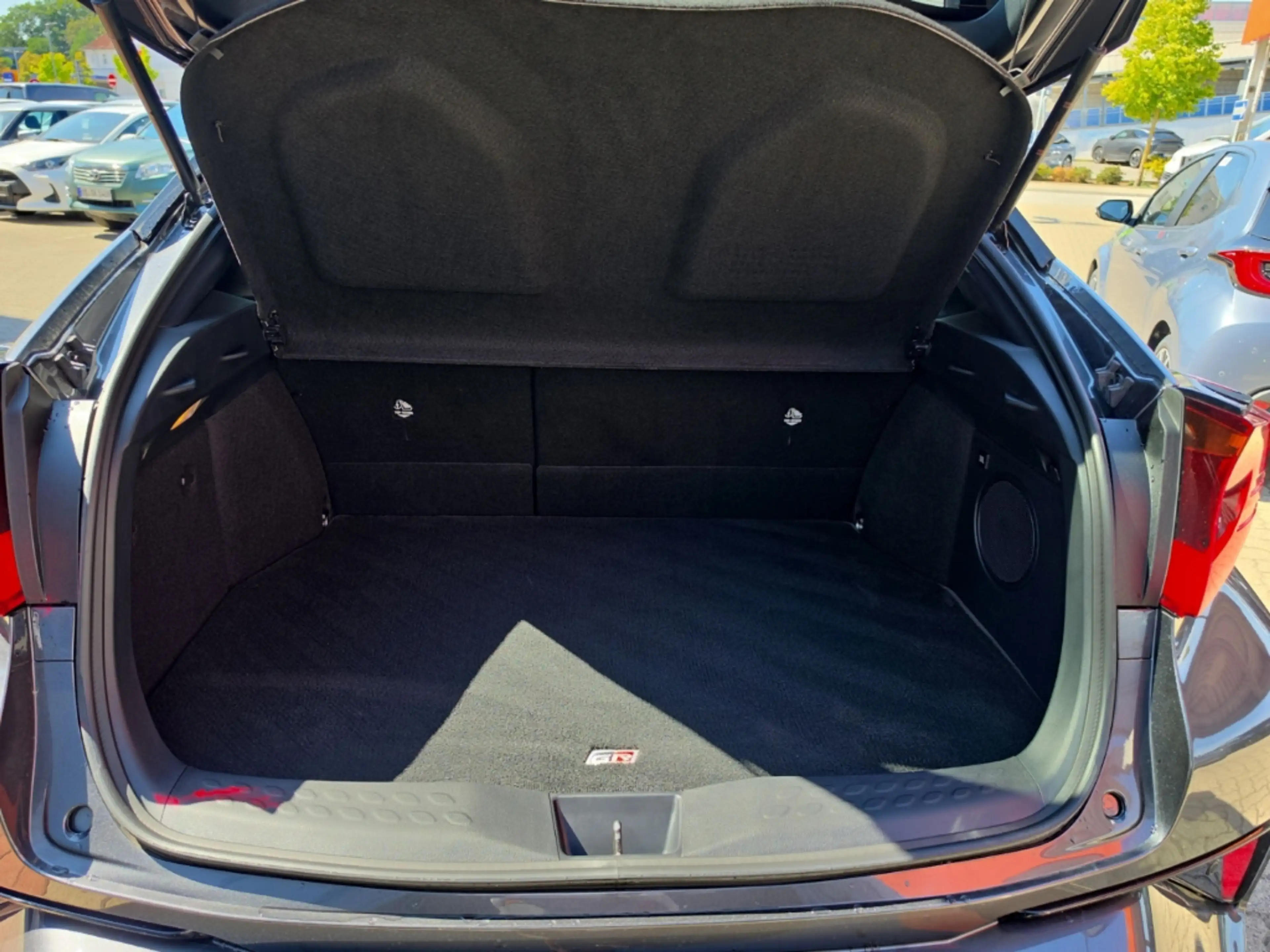 Toyota C-HR 2,0 Hybrid GR Sport Allwetter JBL, 19 Zoll, SHZ,Ka — photo 7
