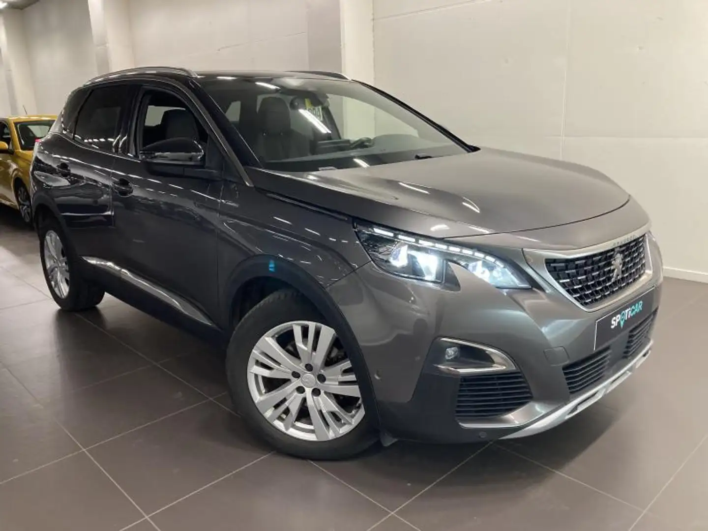 Peugeot 3008 GT Line Schwarz - 2