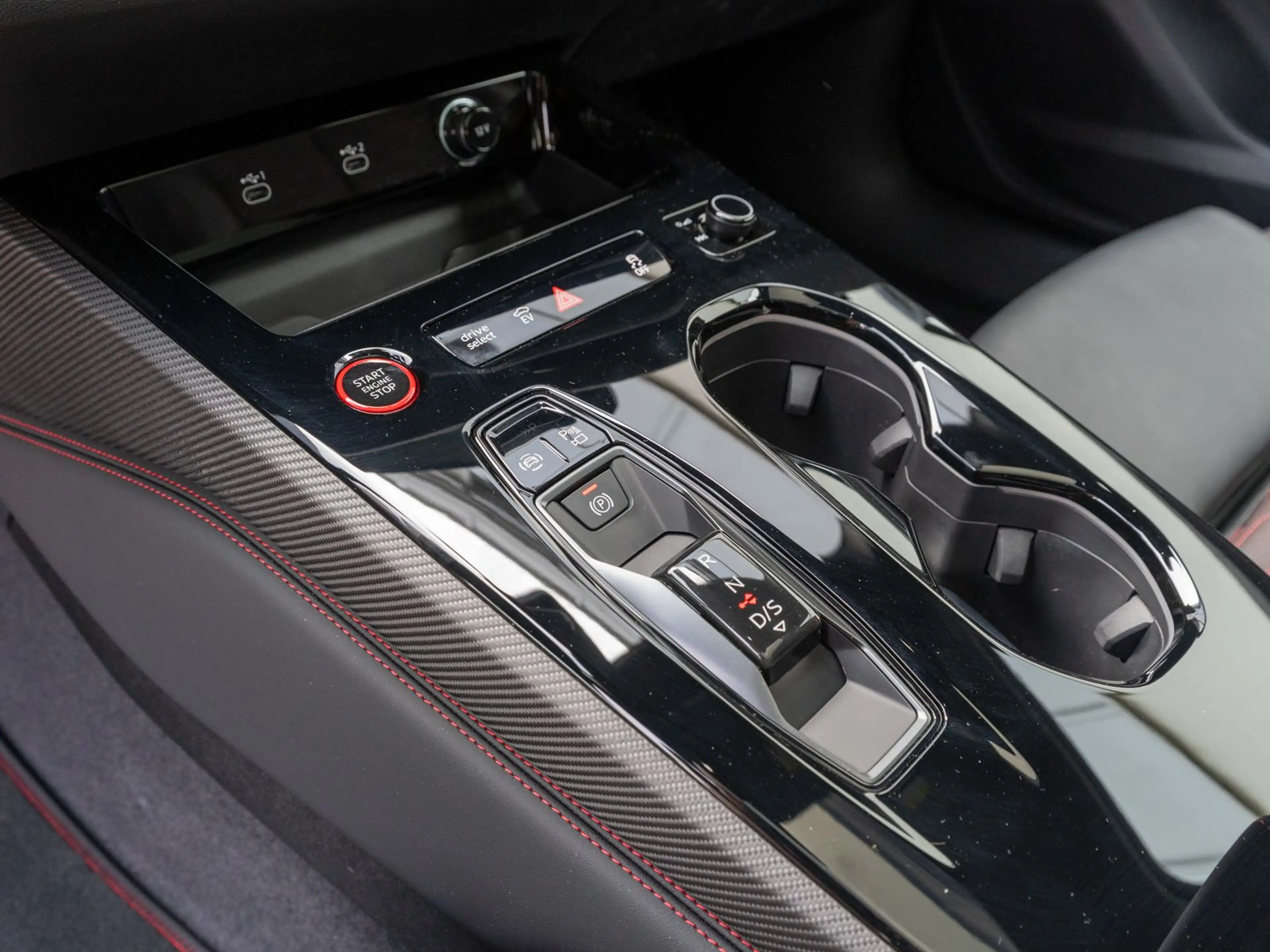 Audi RS5 Keramikbremsen Optikpaket Carbon — photo 14