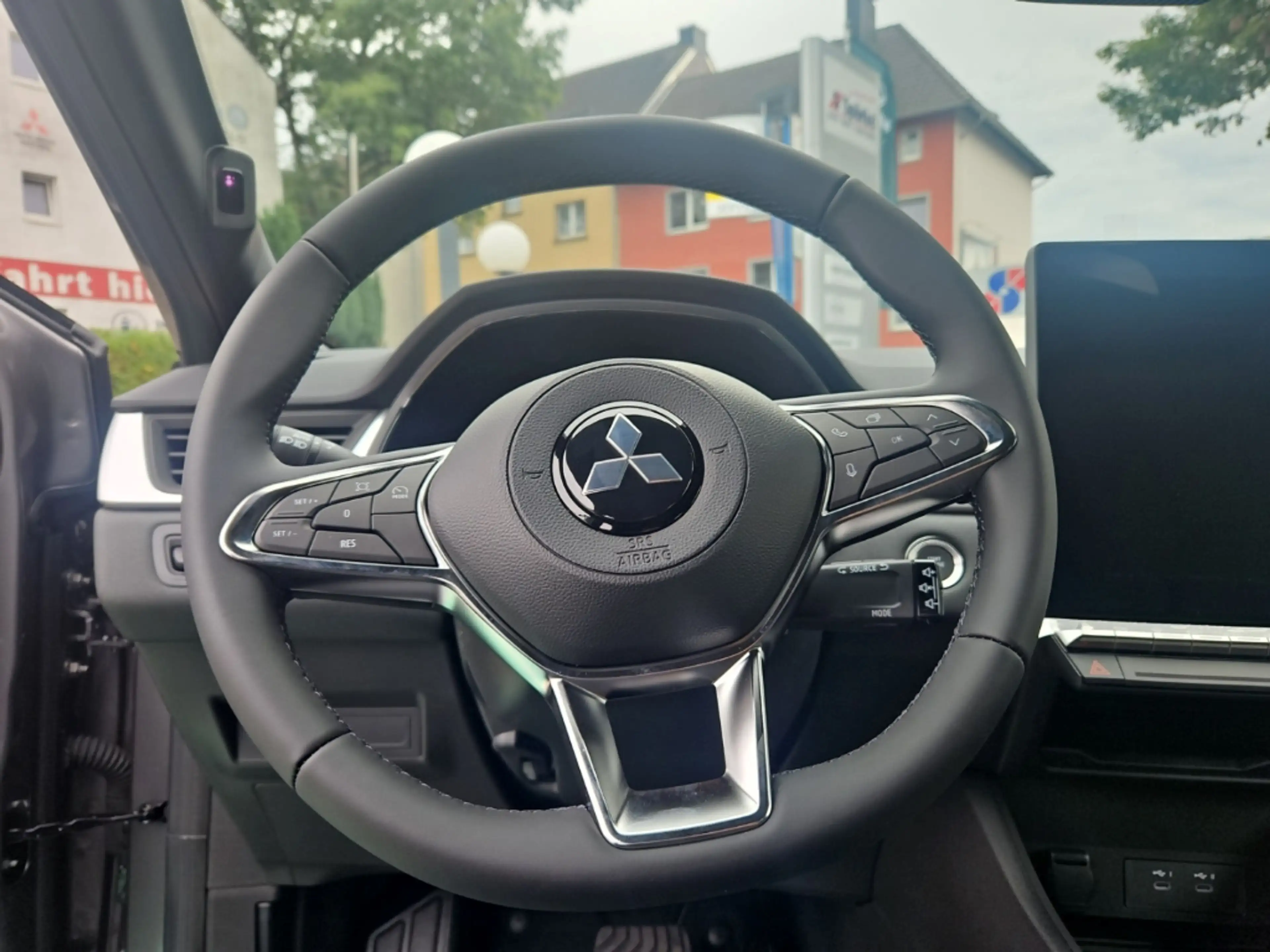 Mitsubishi Grandis Diamant Plus, 1.8 Hybrid, Automatik — photo 12