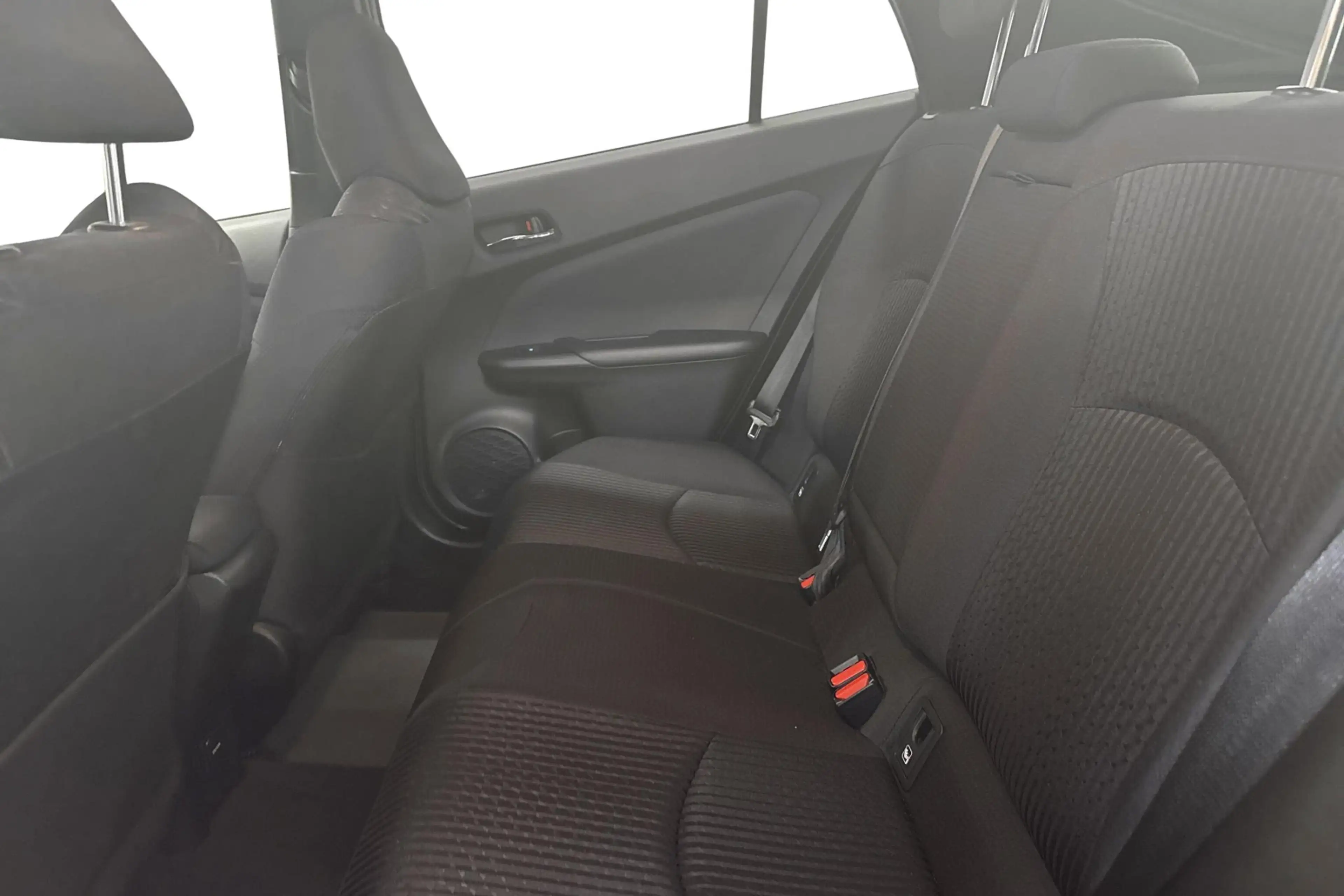 Toyota Prius 1.8 VVT-i Hybrid Lounge + NAVI - ZETELVERW + CAMER — photo 7