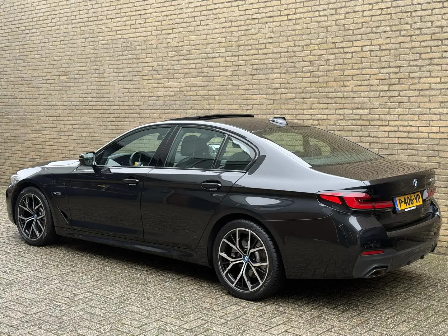 BMW 530 5-serie 530e Edition Plus | M-pakket | Schuif/kant Noir - 2