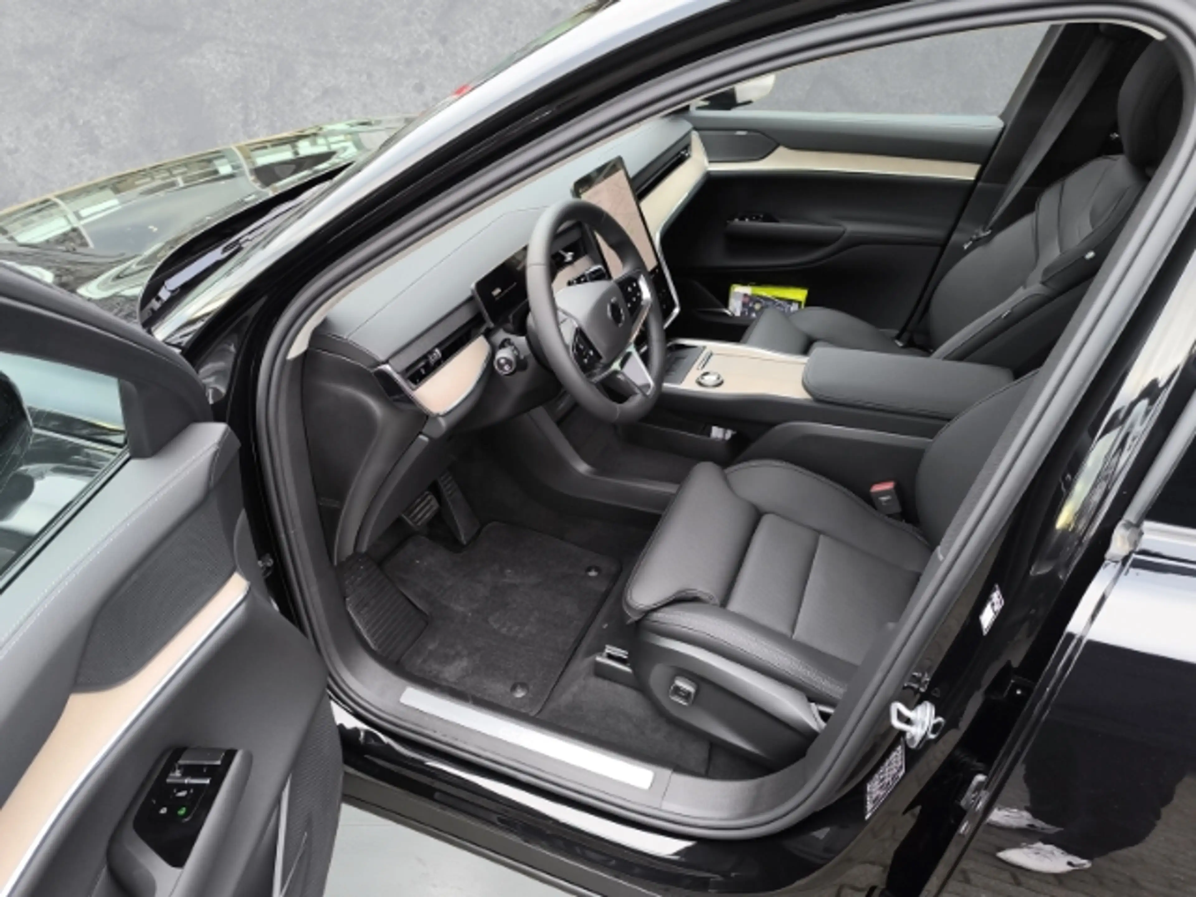 Volvo EX90 Plus EXECUTIVE EDITION AWD 7-Sitzer HUD StandHZG P — photo 11