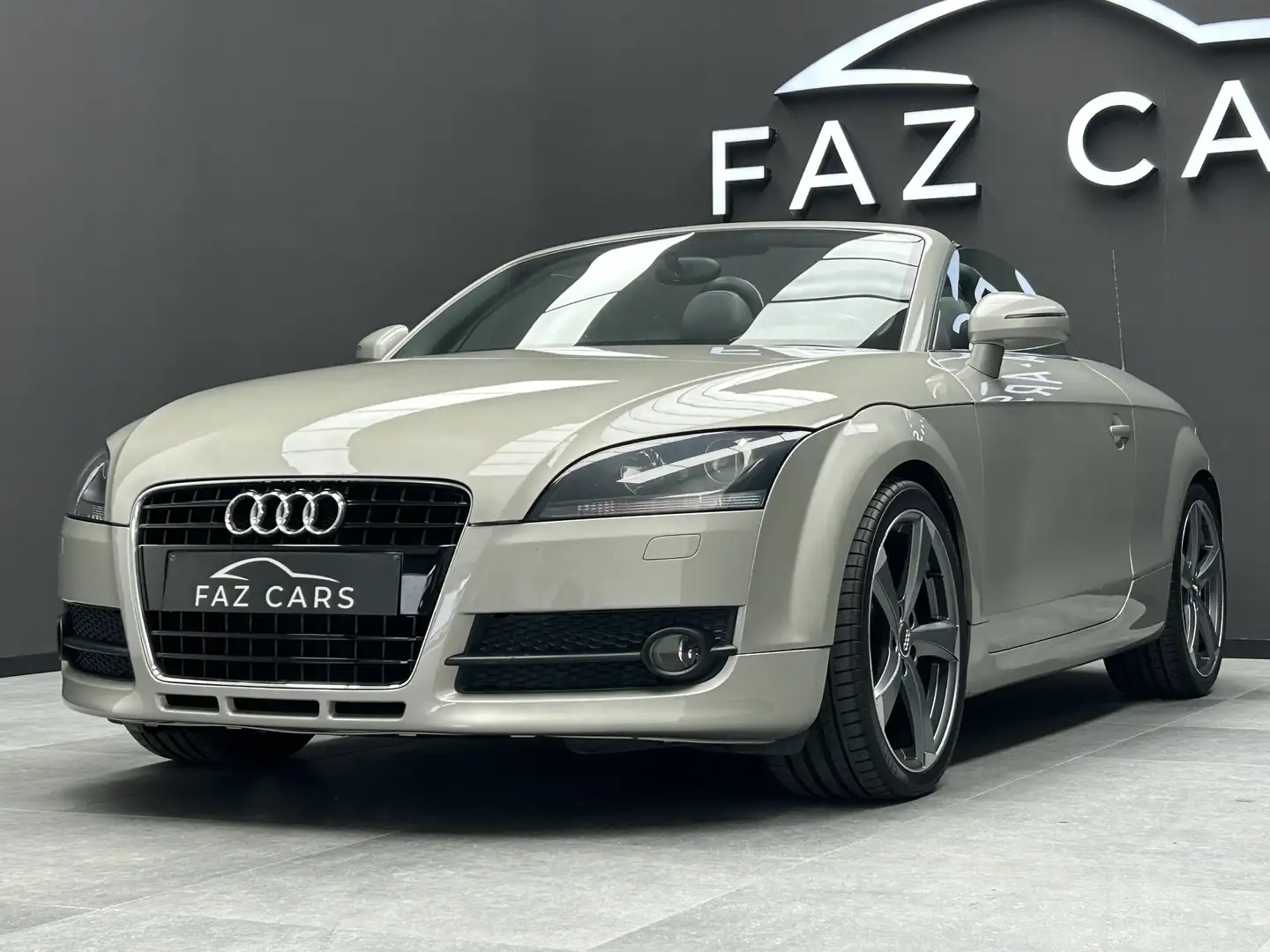 Audi TT Roadster 1.8 TFSI * CUIR + GPS + CLIM + GARANTIE * Gris - 2