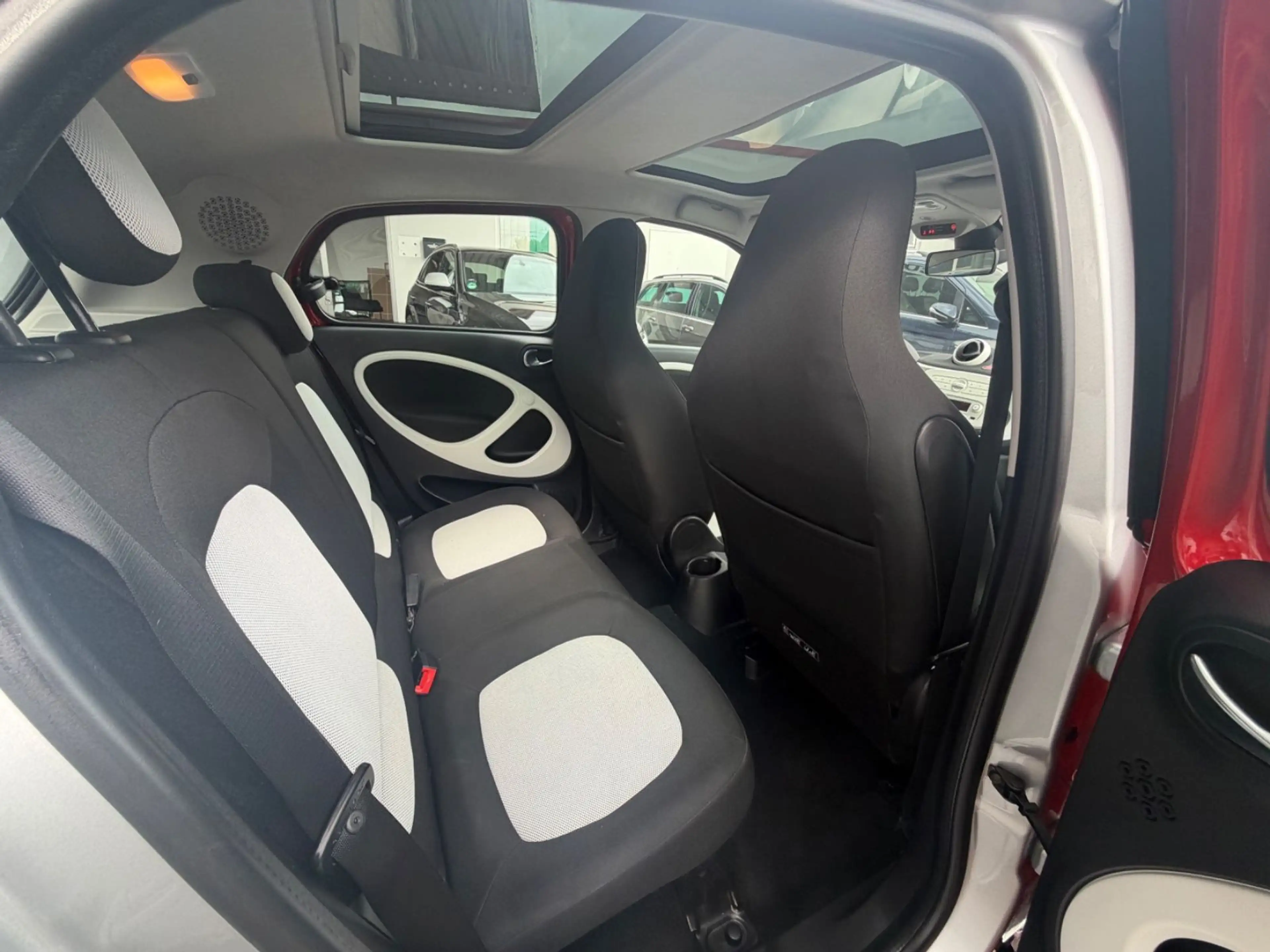 smart forFour forfour*Passion*Automatik*Pano* — photo 8