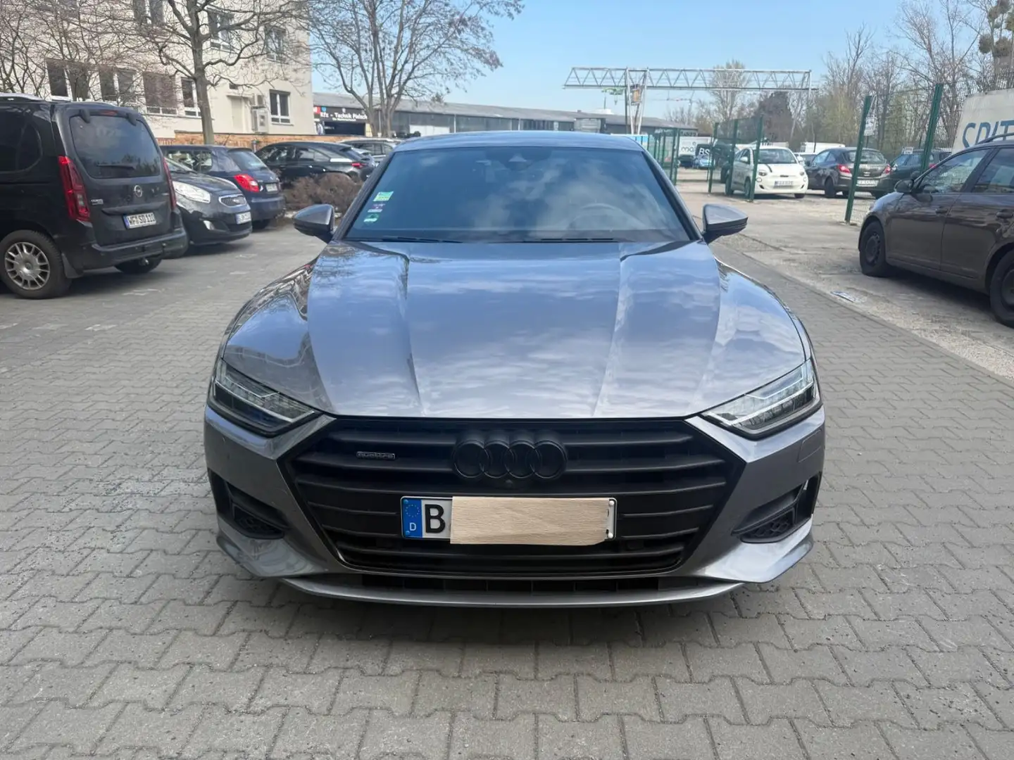 Audi A7 Sportback 45 basis TDI quattro Grau - 2
