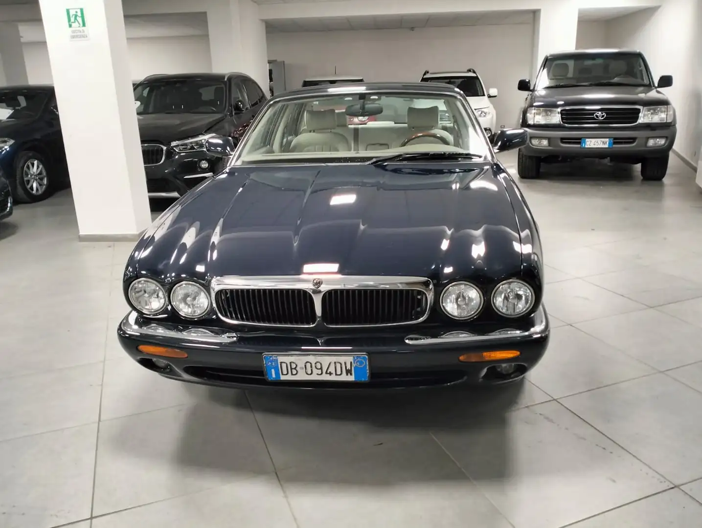Jaguar XJ XJ 4.0 Executive KM 100000-ORIGINALI! Ottimo stato Azul - 2