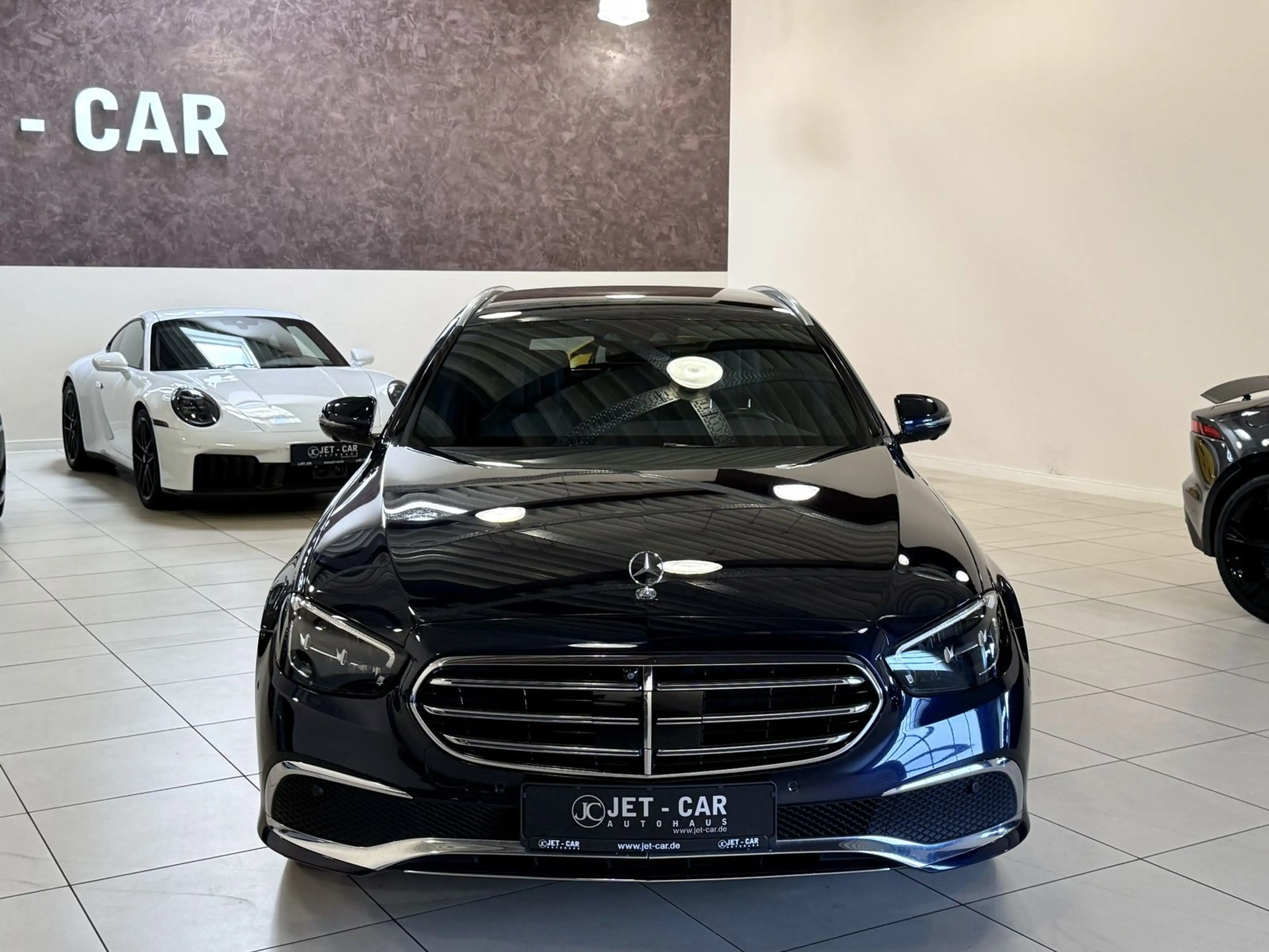 Mercedes-Benz E 400 d 4Matic Exclusive *1.Hand-20"AMG-AHK* — photo 4