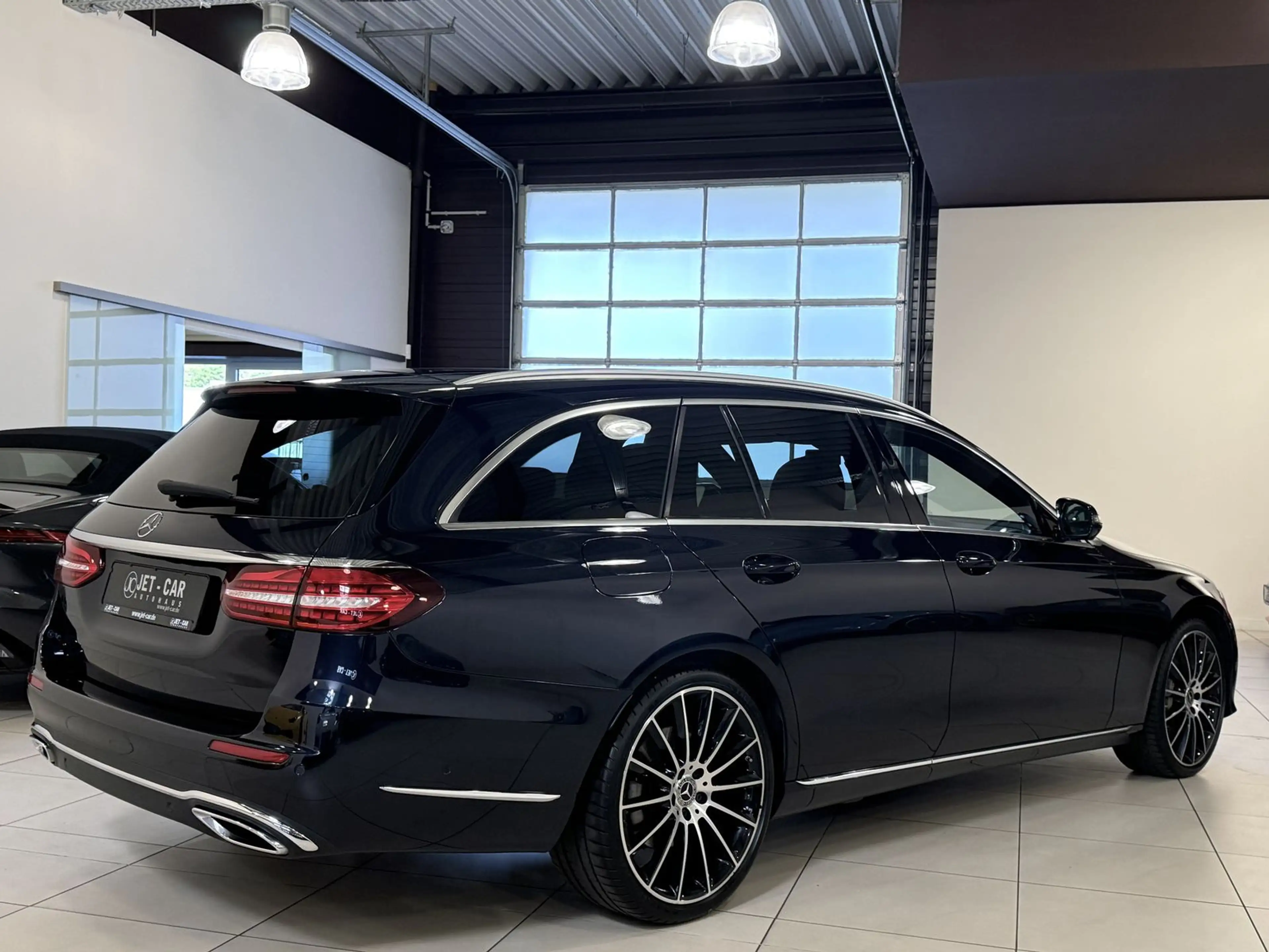 Mercedes-Benz E 400 d 4Matic Exclusive *1.Hand-20"AMG-AHK* — photo 8
