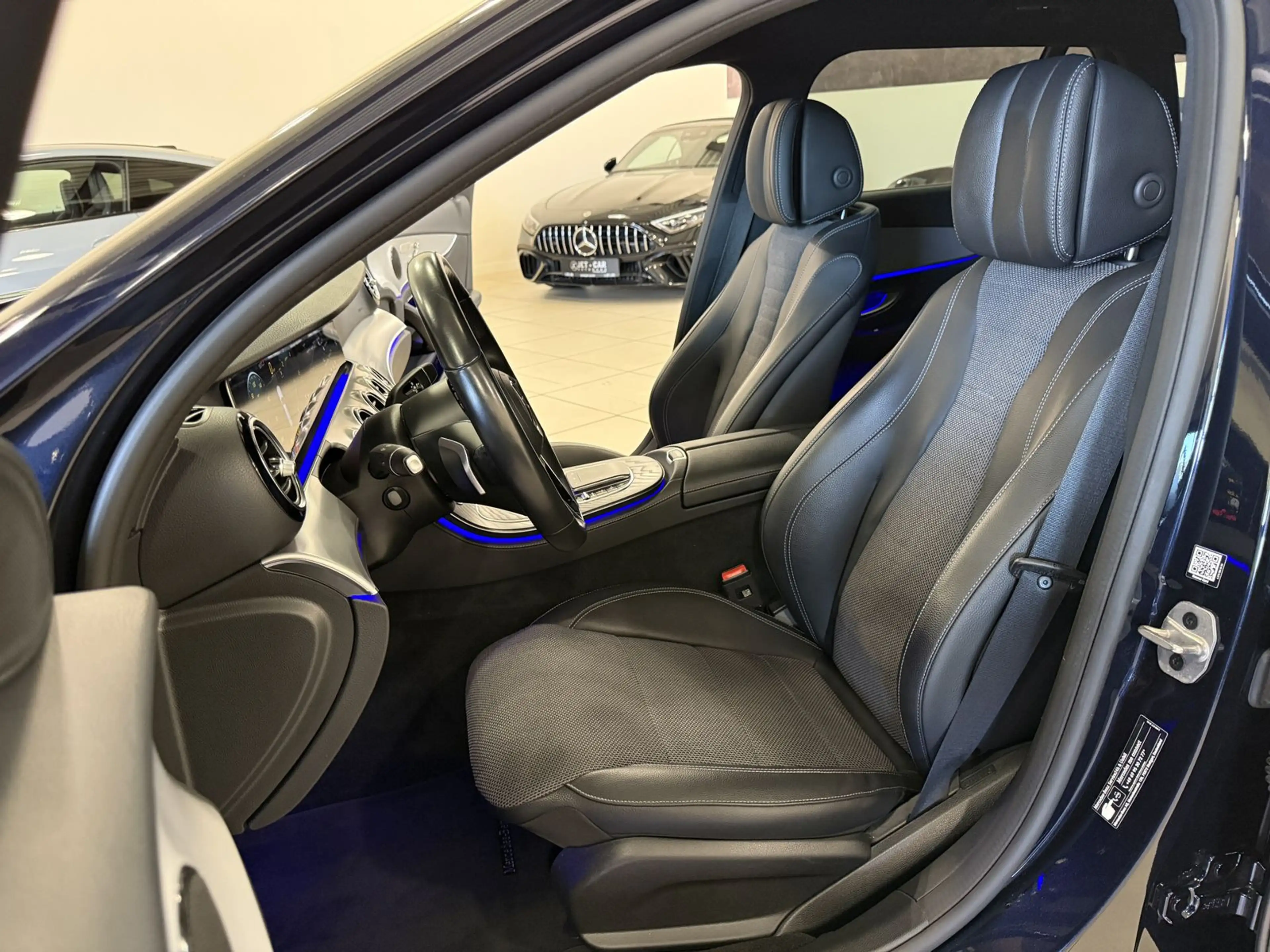 Mercedes-Benz E 400 d 4Matic Exclusive *1.Hand-20"AMG-AHK* — photo 11