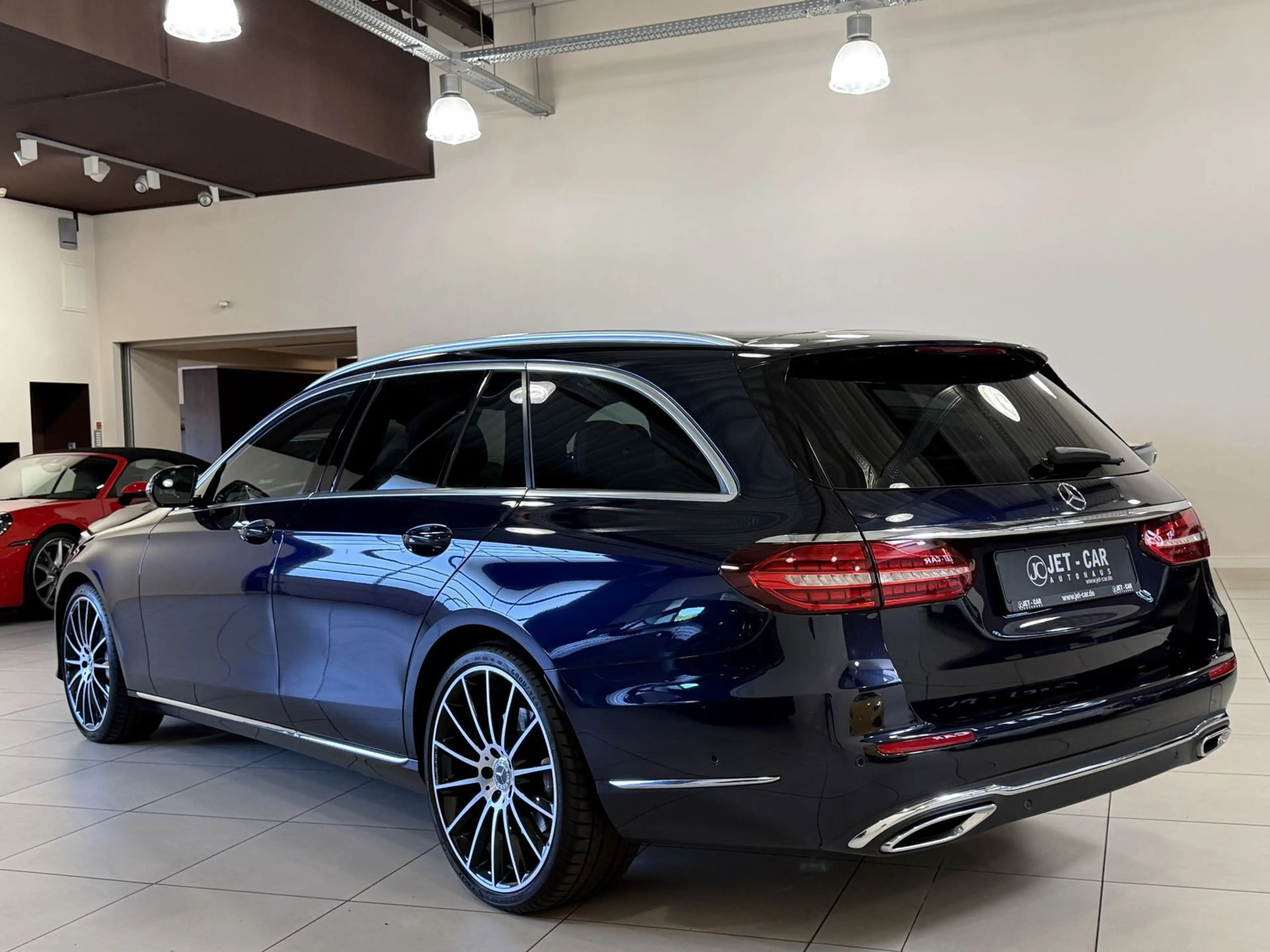 Mercedes-Benz E 400 d 4Matic Exclusive *1.Hand-20"AMG-AHK* — photo 6