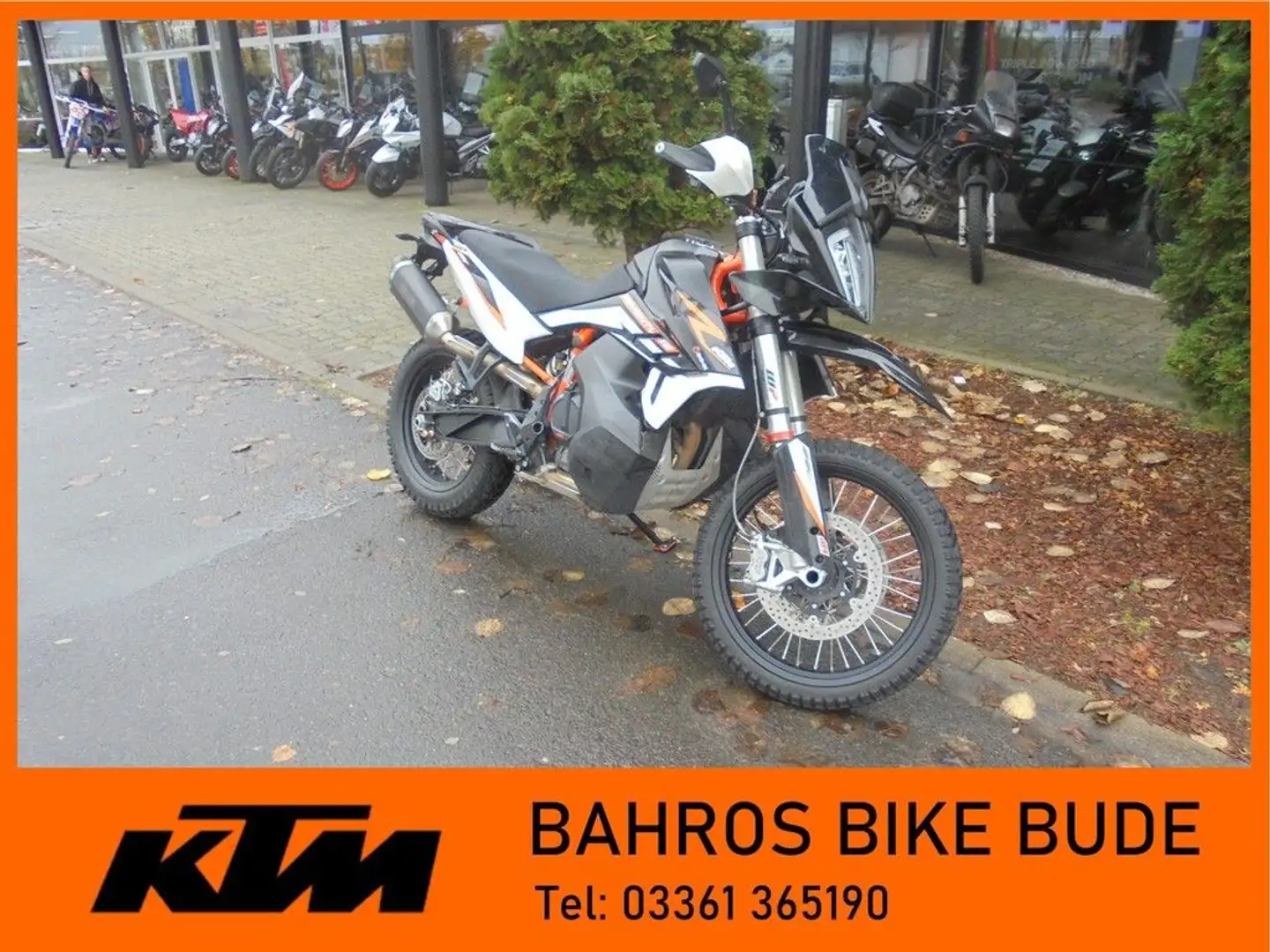KTM 890 Adventure R Schwarz - 1