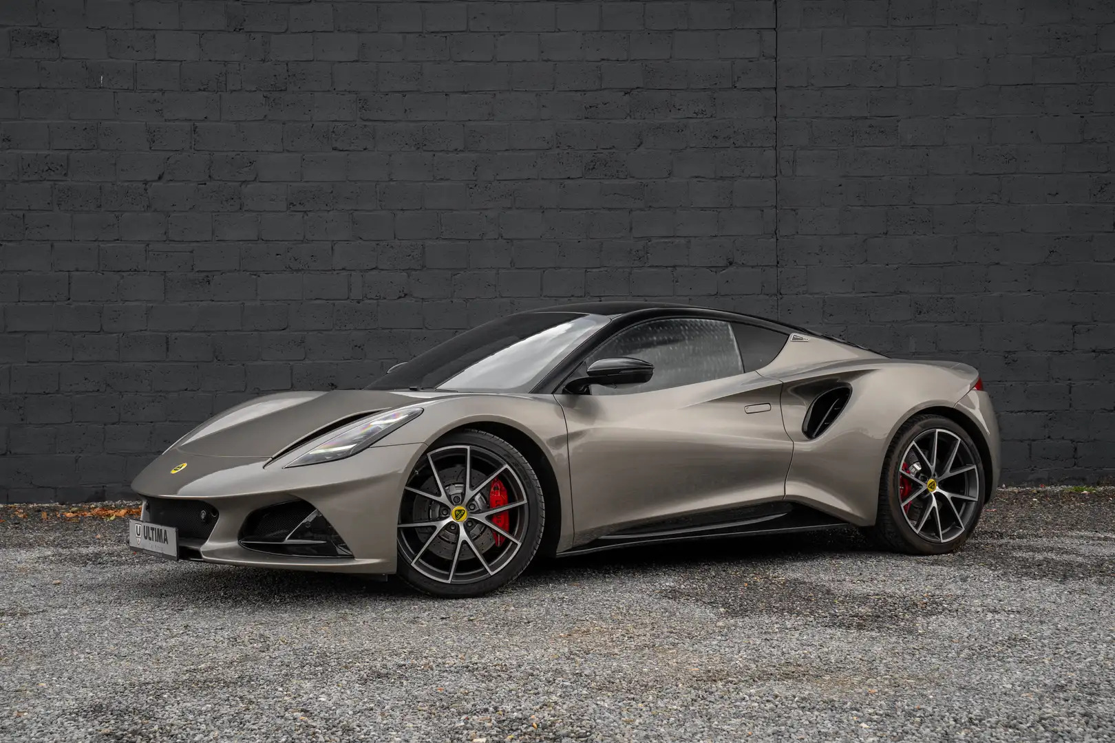 Lotus Emira 3.5 Turbo V6 First Edition Gris - 1
