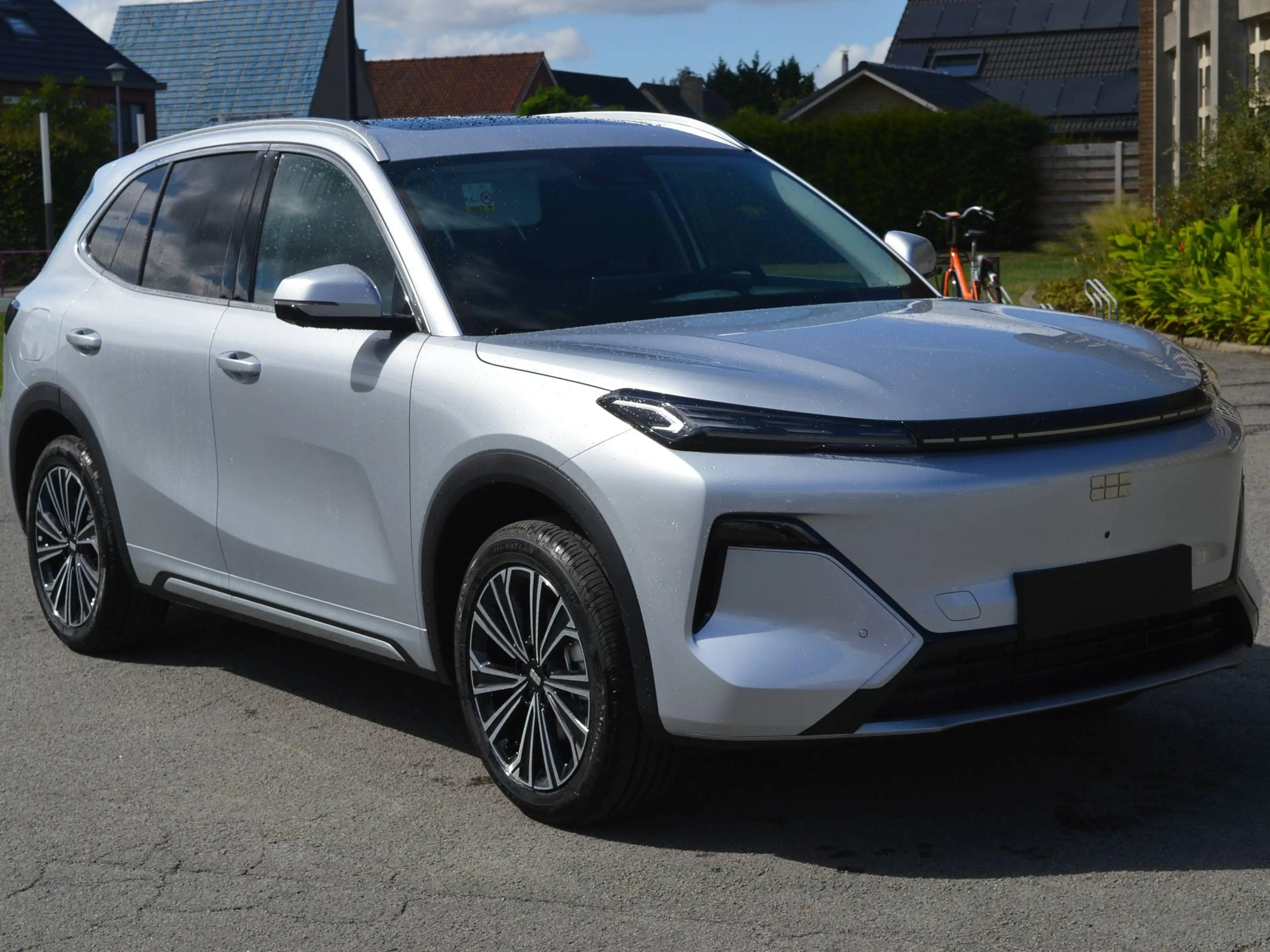 Geely Starray EM-i PHEV 262 max+!132km rijbereik!full option!!! LEDER+PANO DAK+ALU VELGEN+... — photo 2
