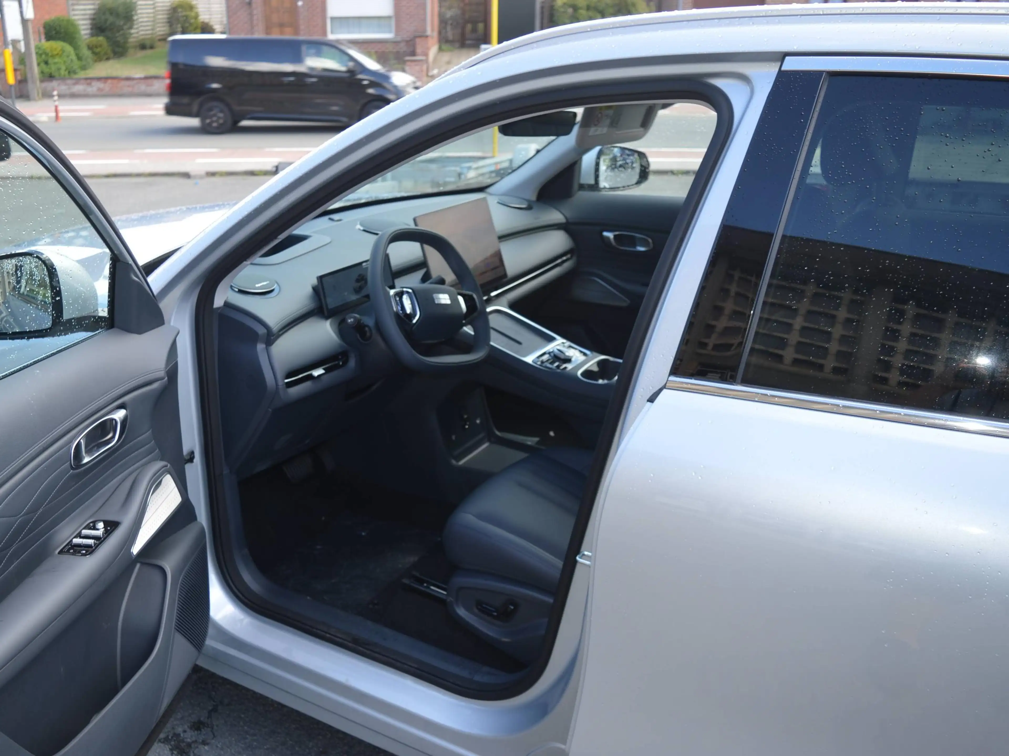 Geely Starray EM-i PHEV 262 max+!132km rijbereik!full option!!! LEDER+PANO DAK+ALU VELGEN+... — photo 5
