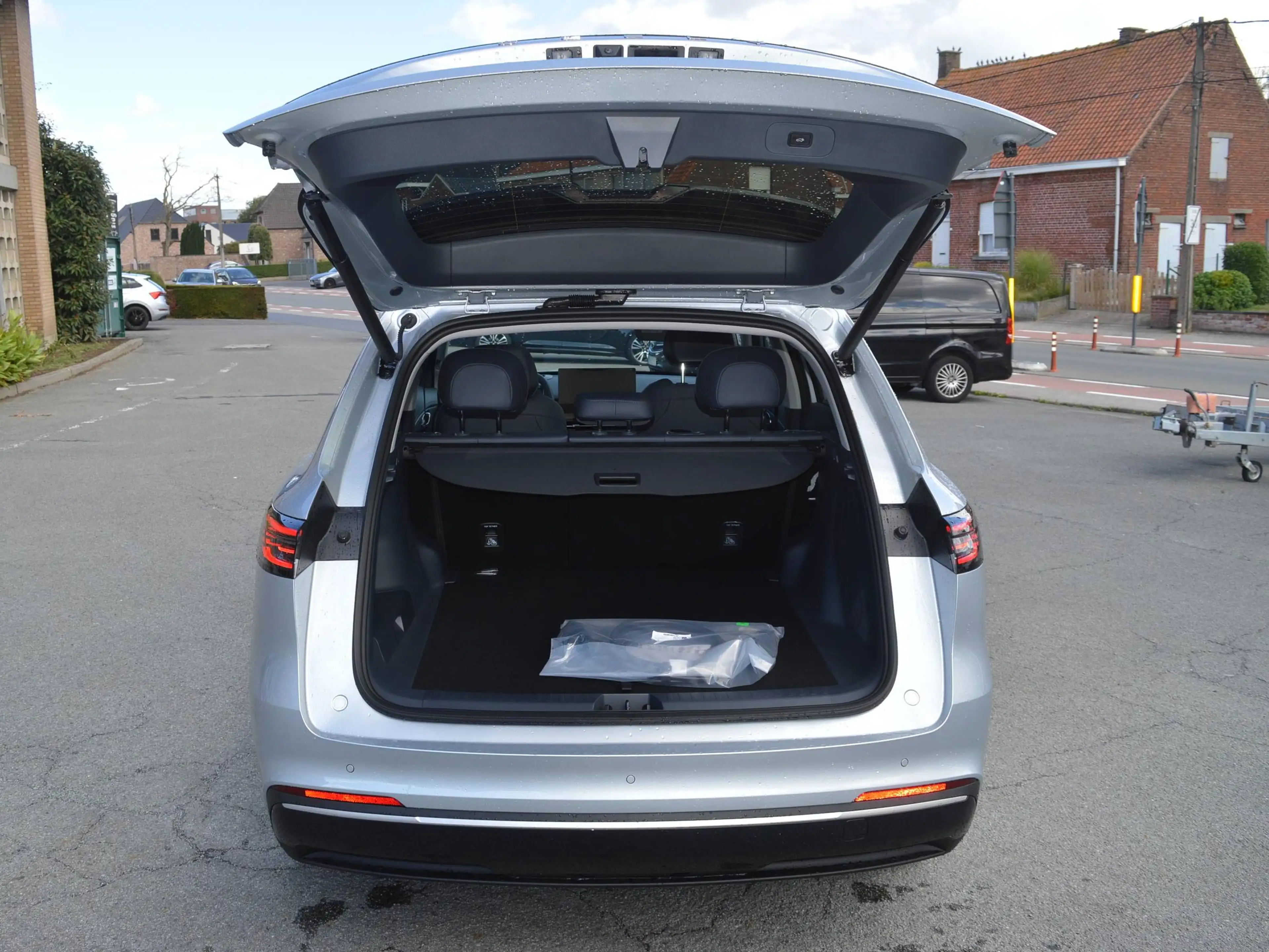 Geely Starray EM-i PHEV 262 max+!132km rijbereik!full option!!! LEDER+PANO DAK+ALU VELGEN+... — photo 9