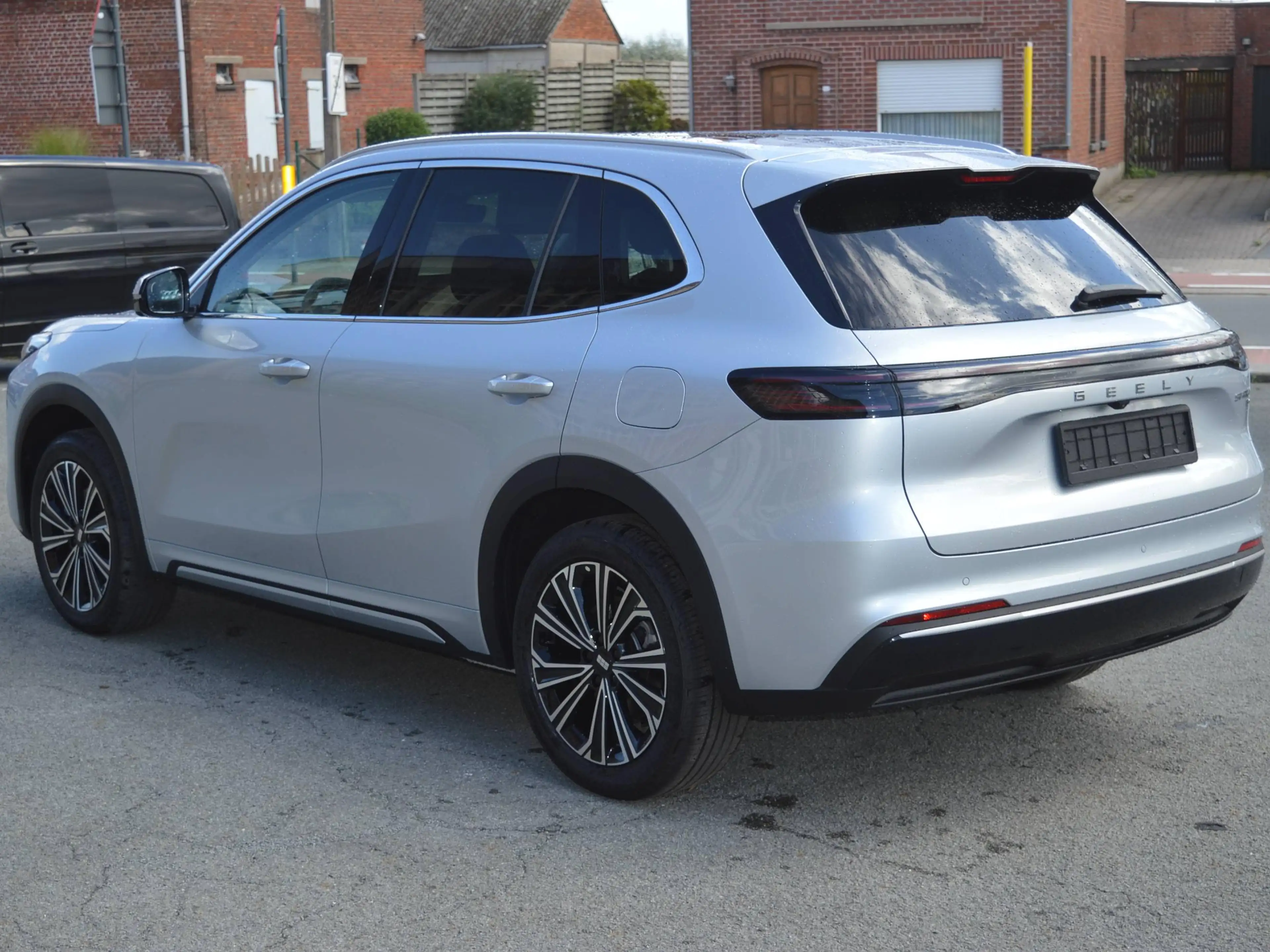 Geely Starray EM-i PHEV 262 max+!132km rijbereik!full option!!! LEDER+PANO DAK+ALU VELGEN+... — photo 4