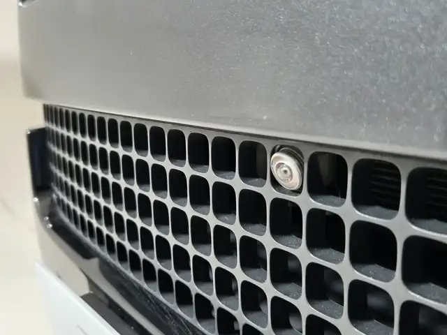 Land Rover Defender view 19