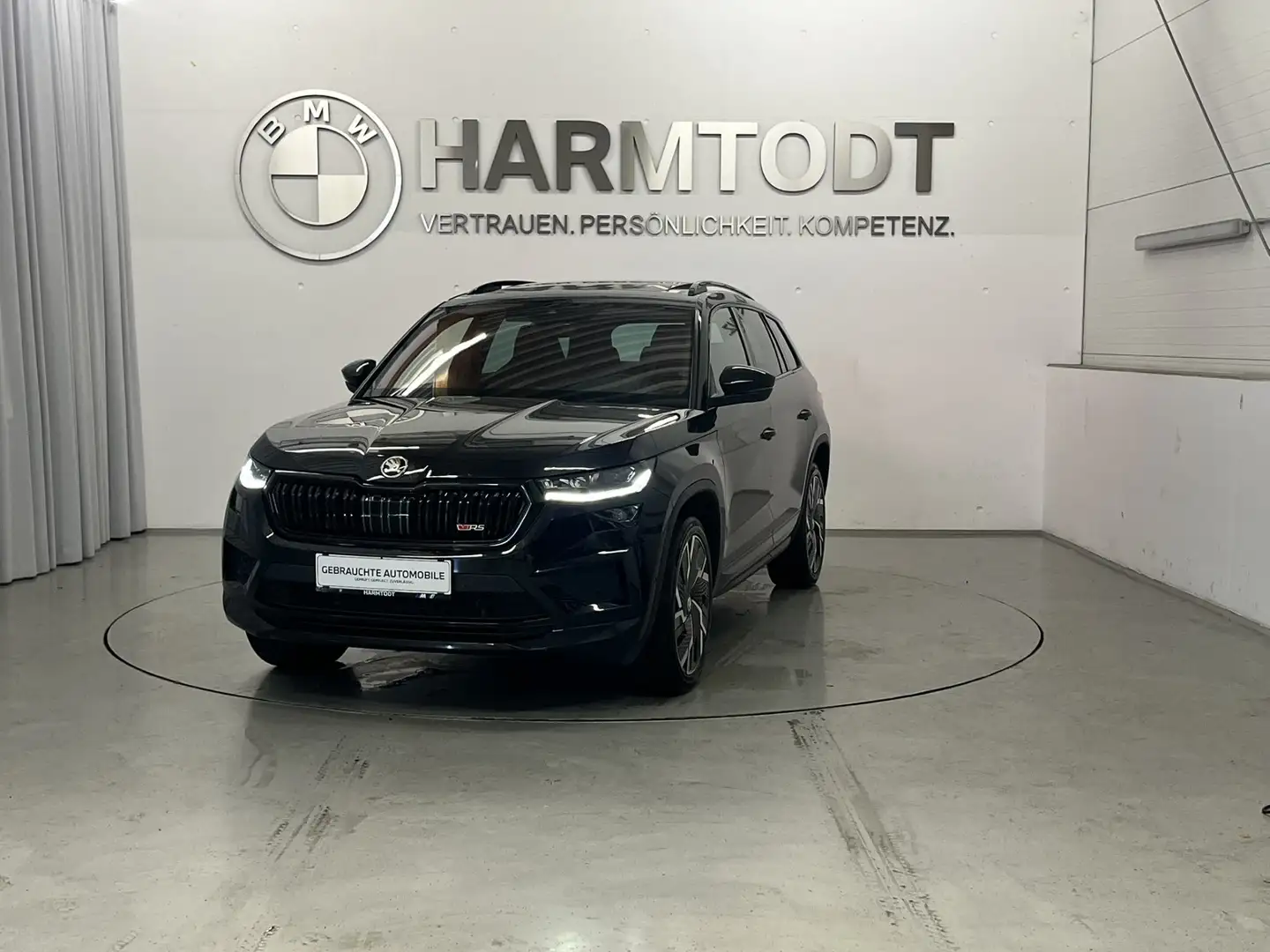 Skoda Kodiaq 2,0 TSI 4x4 RS DSG *Panoramadach / Standheizung* Schwarz - 2